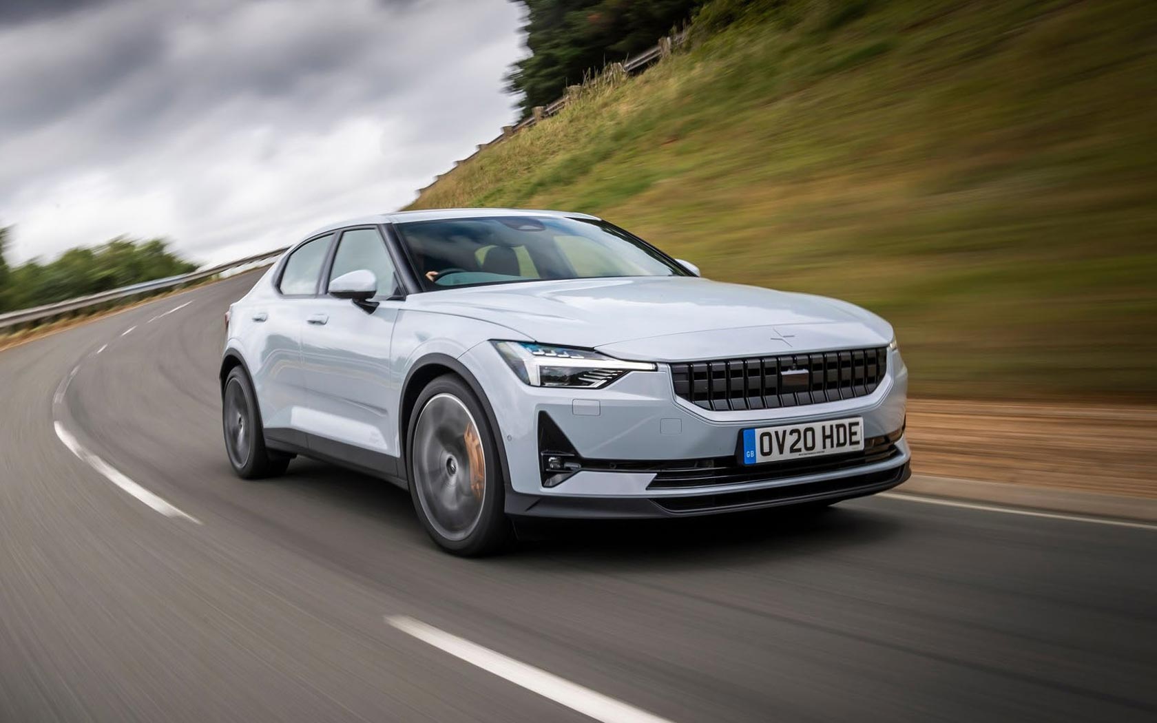  Polestar 2 