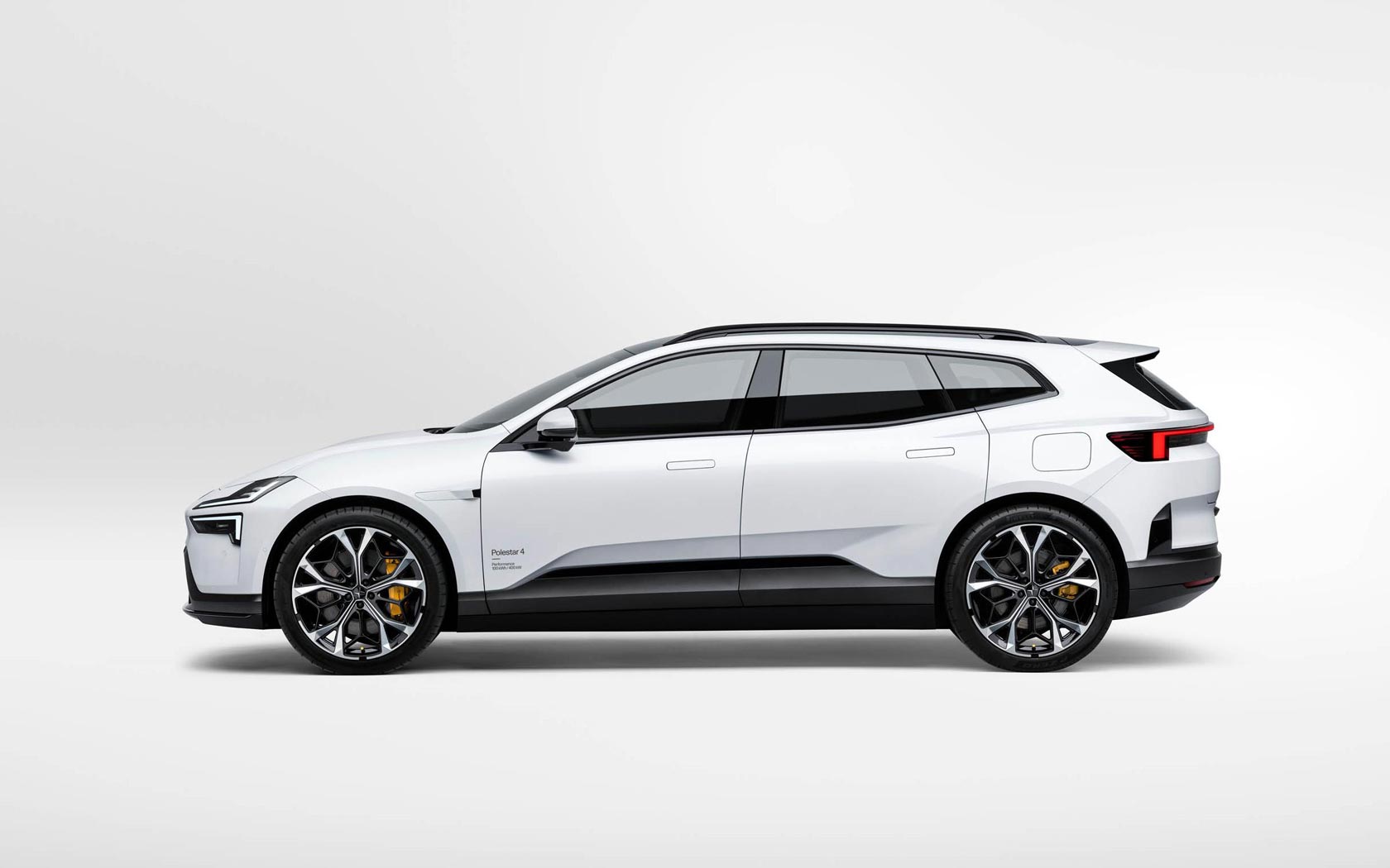 ���� Polestar 4 SUV 