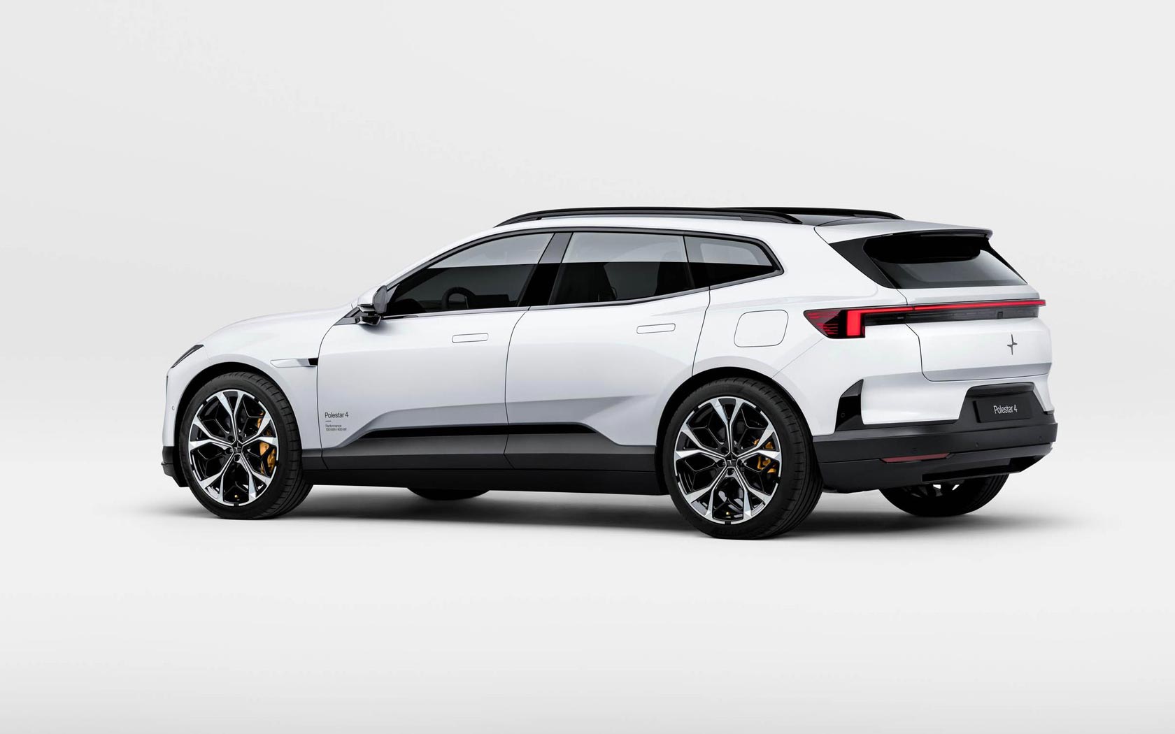 ���� Polestar 4 SUV 