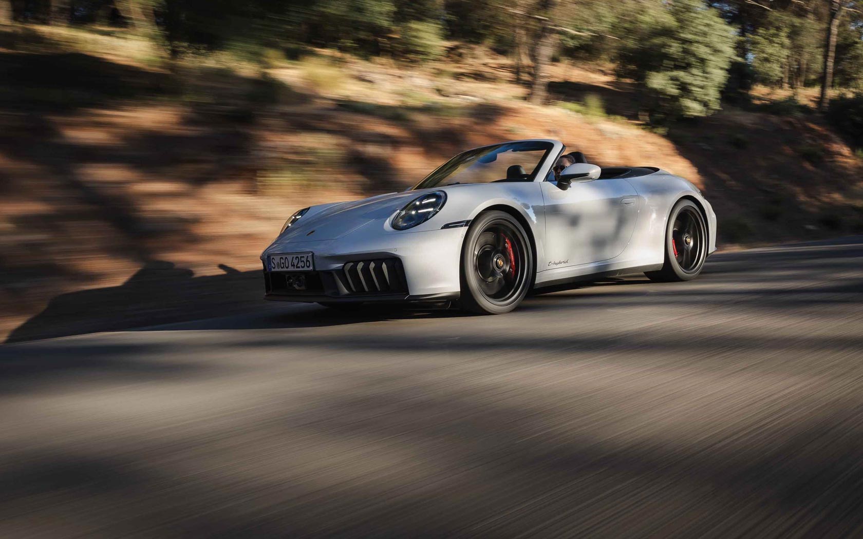  Porsche 911 GTS Cabrio 