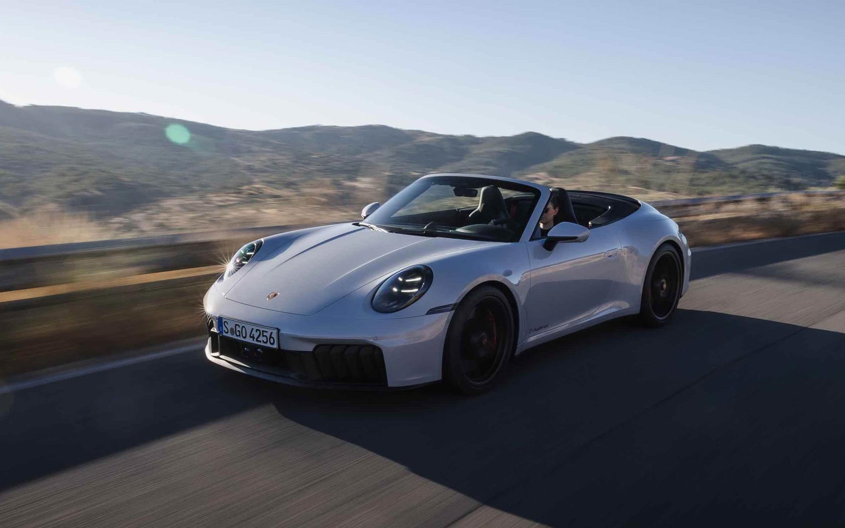  Porsche 911 GTS Cabrio 