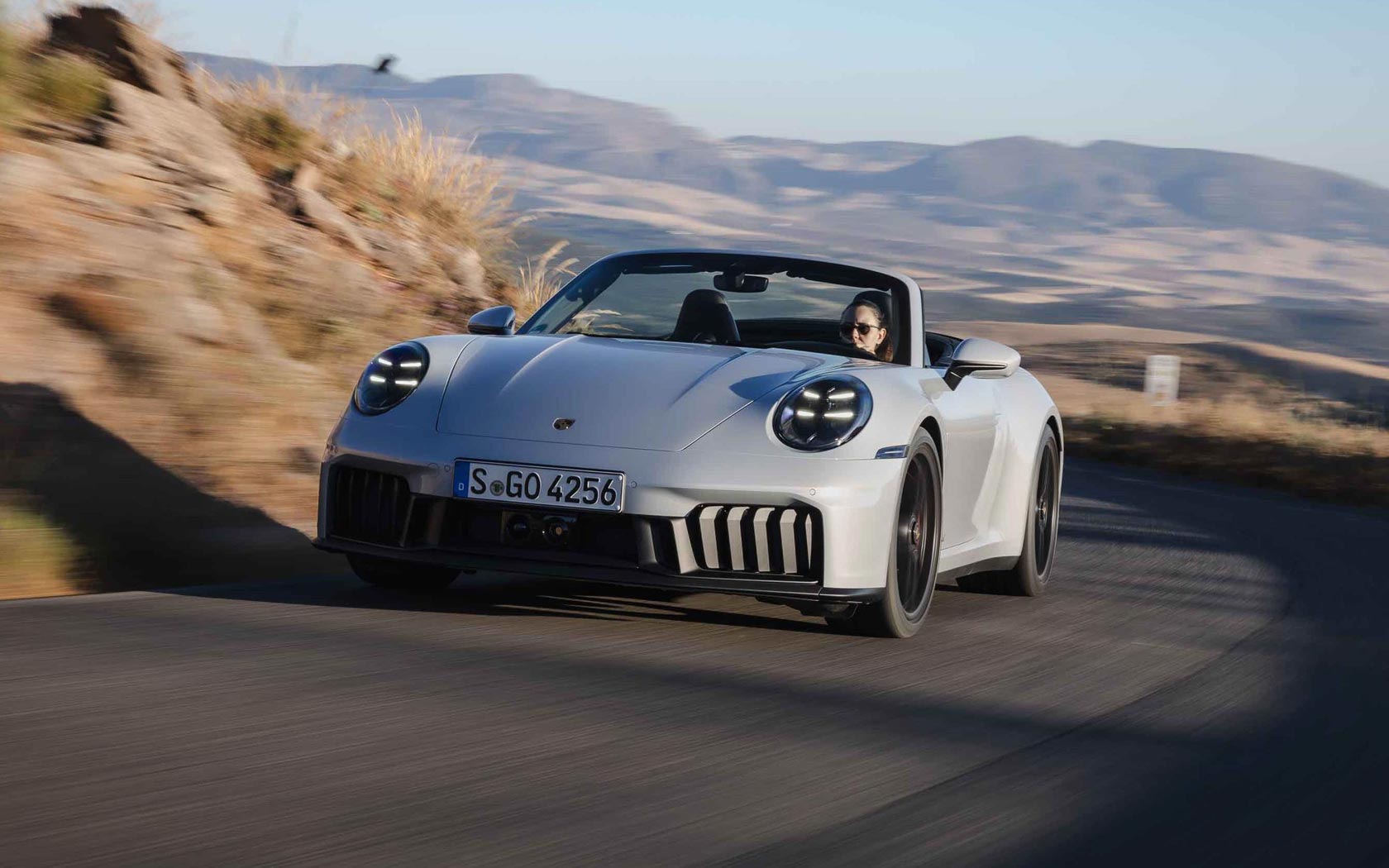  Porsche 911 GTS Cabrio 