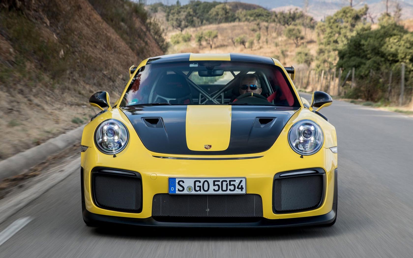  Porsche 911 GT2 RS 