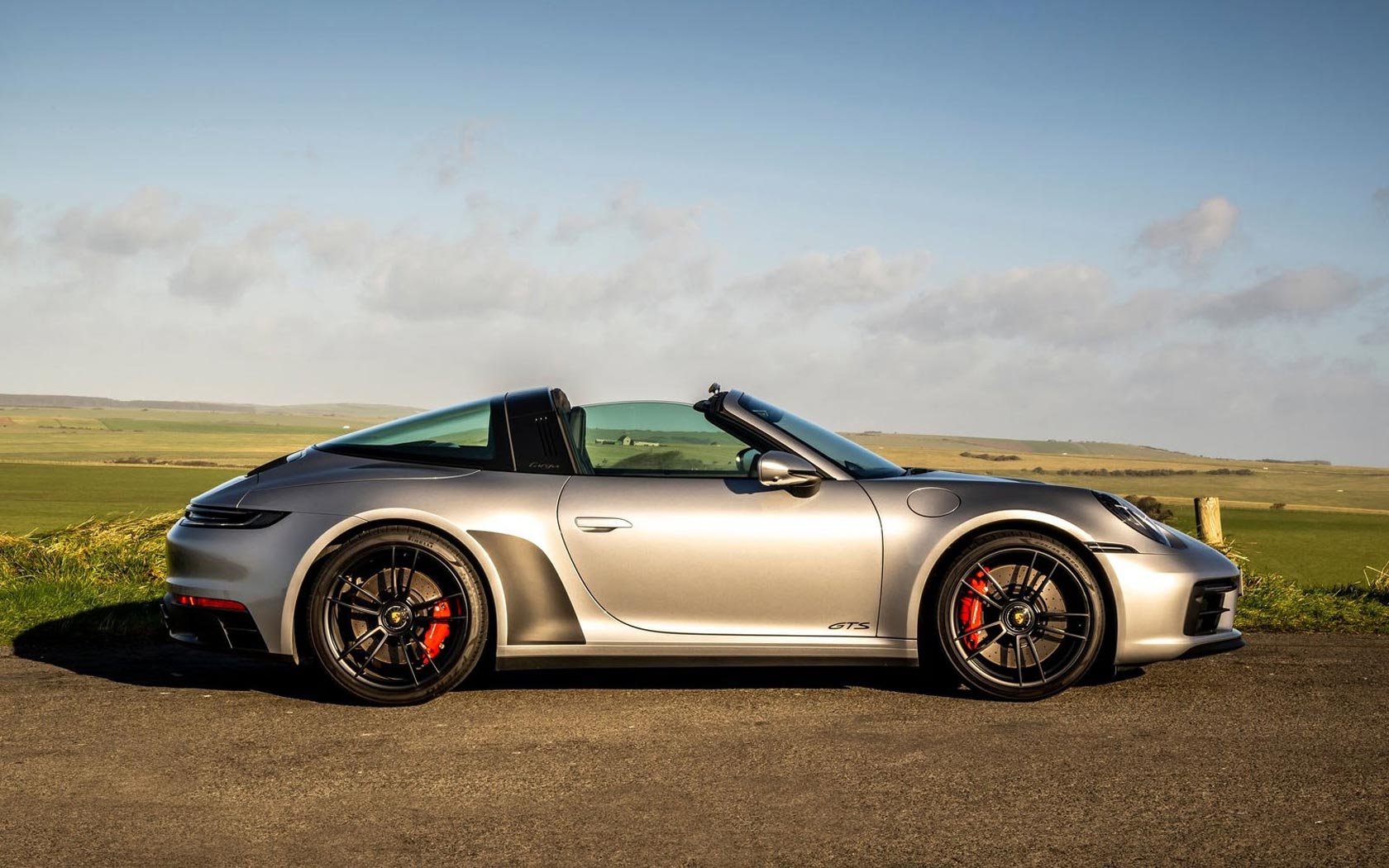  Porsche 911 GTS Targa 