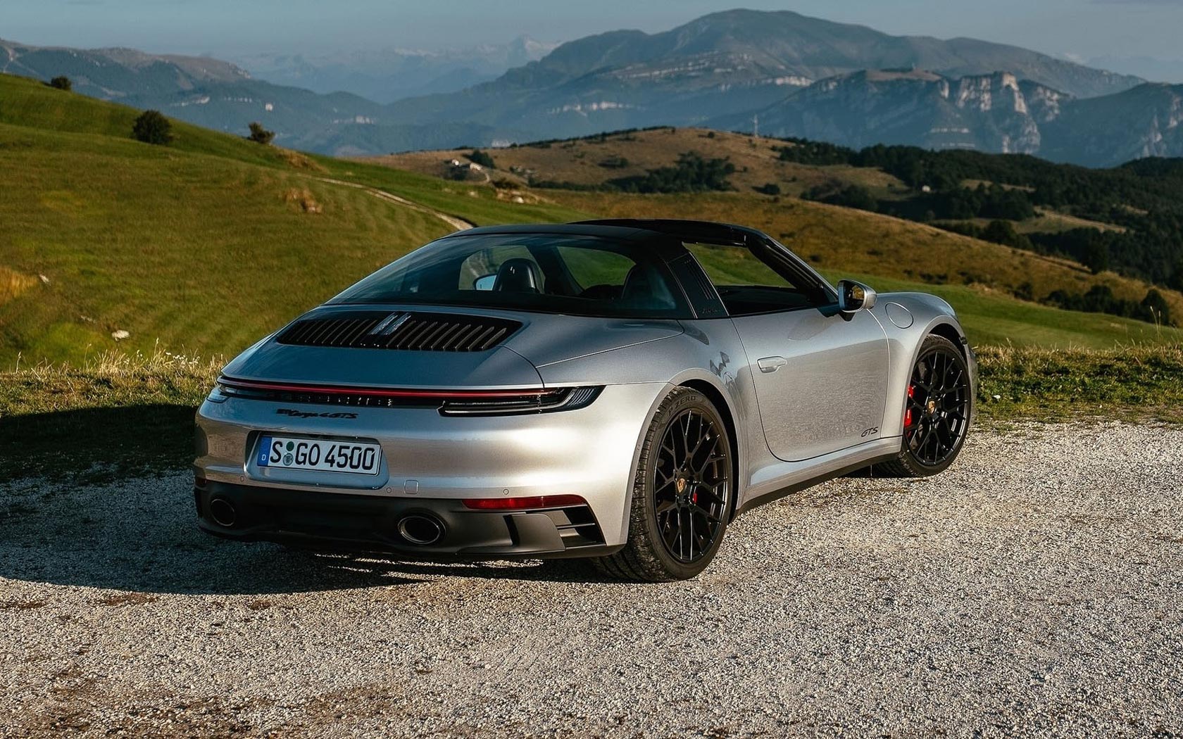  Porsche 911 GTS Targa 