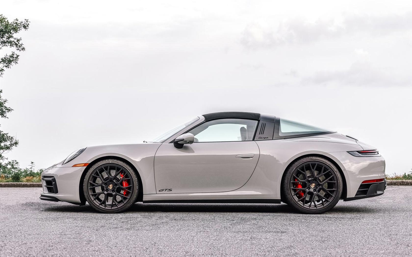  Porsche 911 GTS Targa 