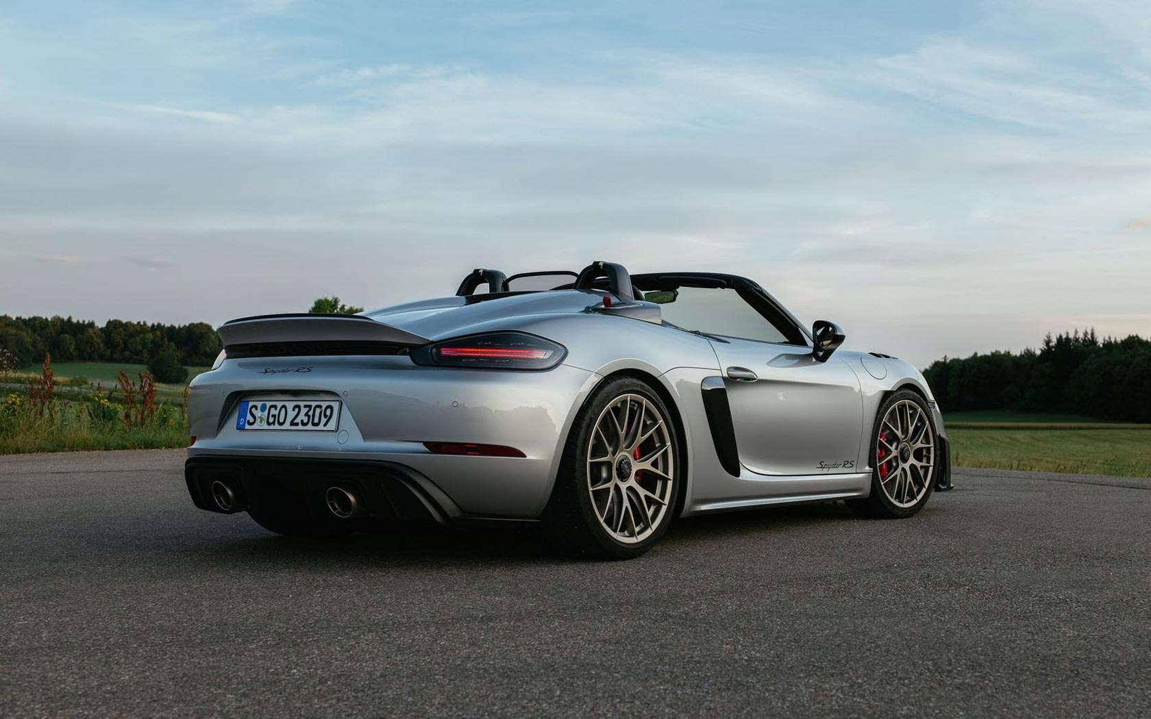  Porsche 718 Spyder RS 