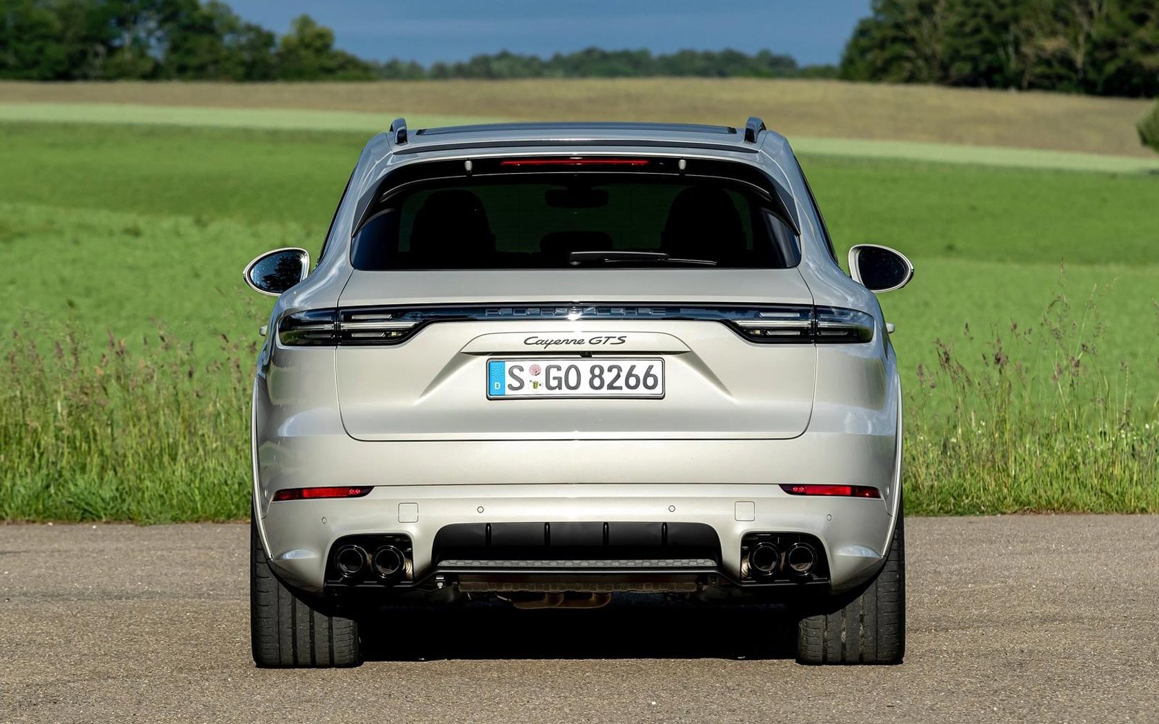  Porsche Cayenne GTS 