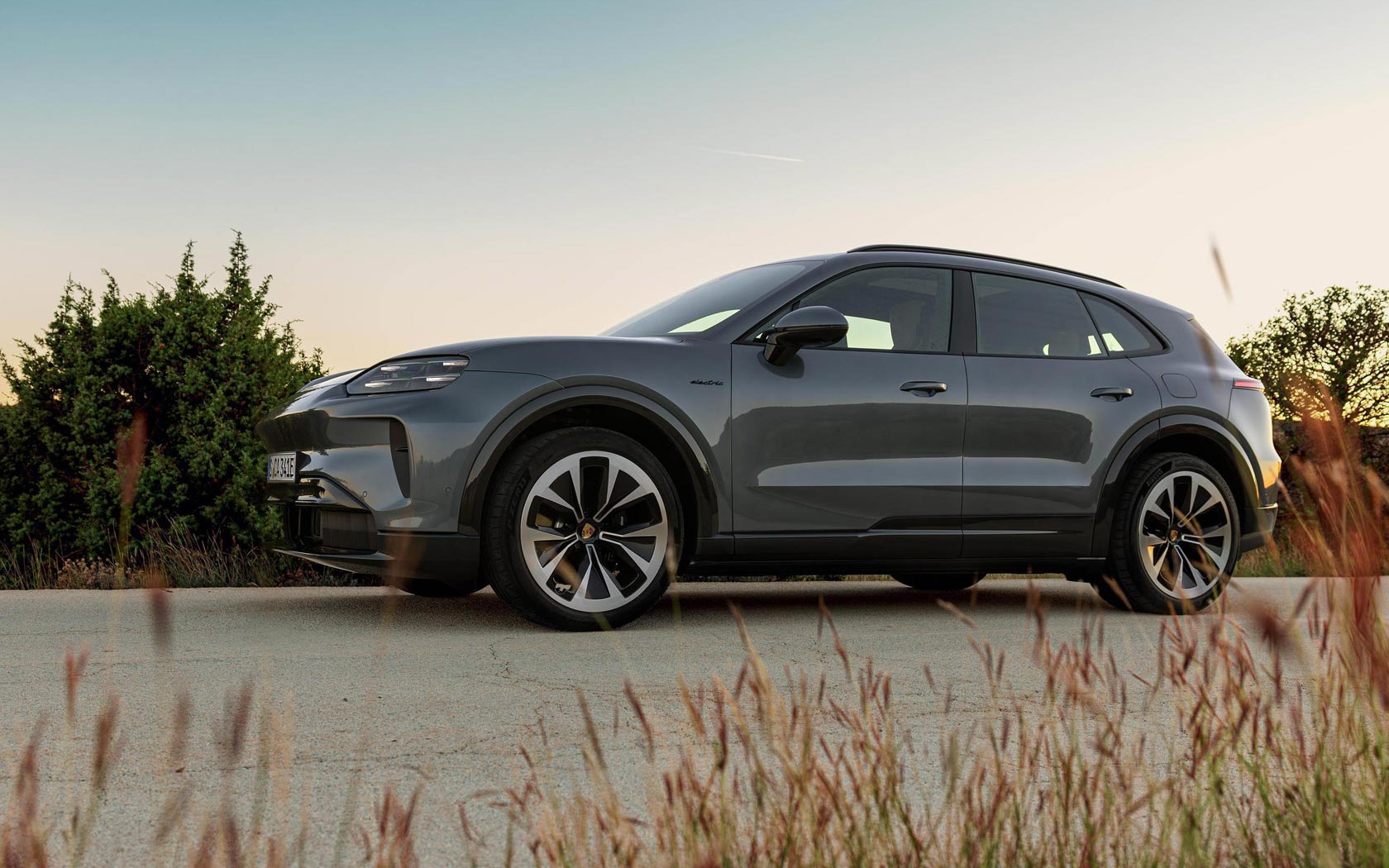 ���� Porsche Cayenne Electric 