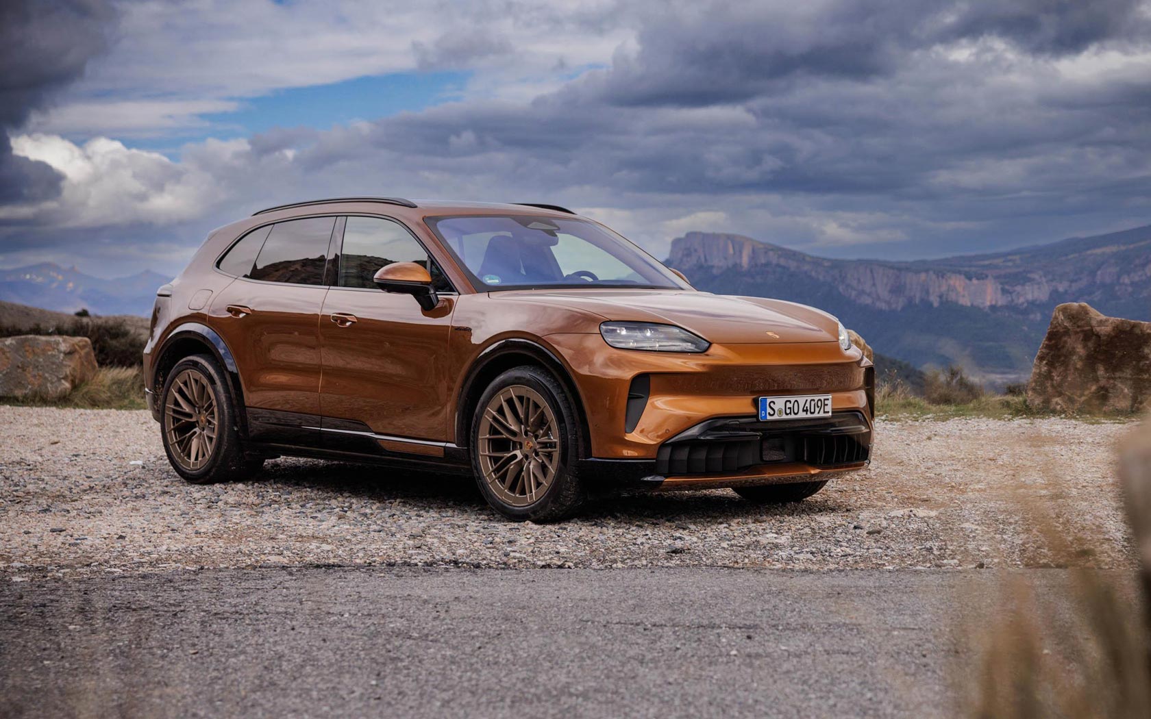 ���� Porsche Cayenne Electric 