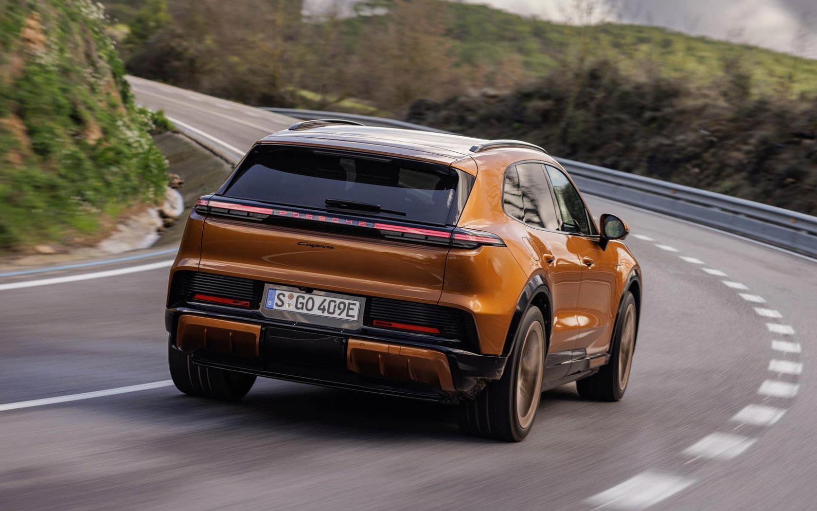 ���� Porsche Cayenne Electric 