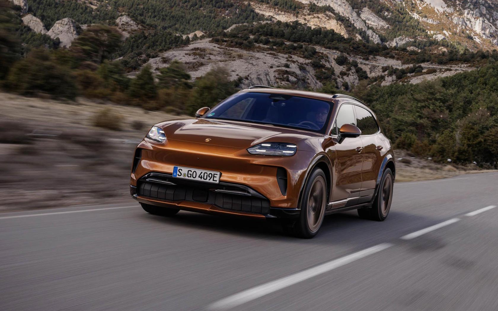 ���� Porsche Cayenne Electric 