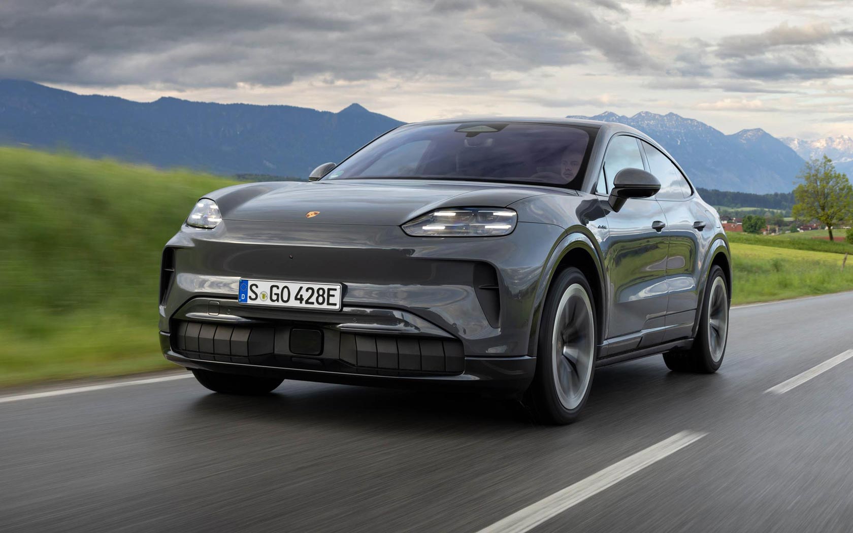 ���� Porsche Cayenne Coupe Electric 