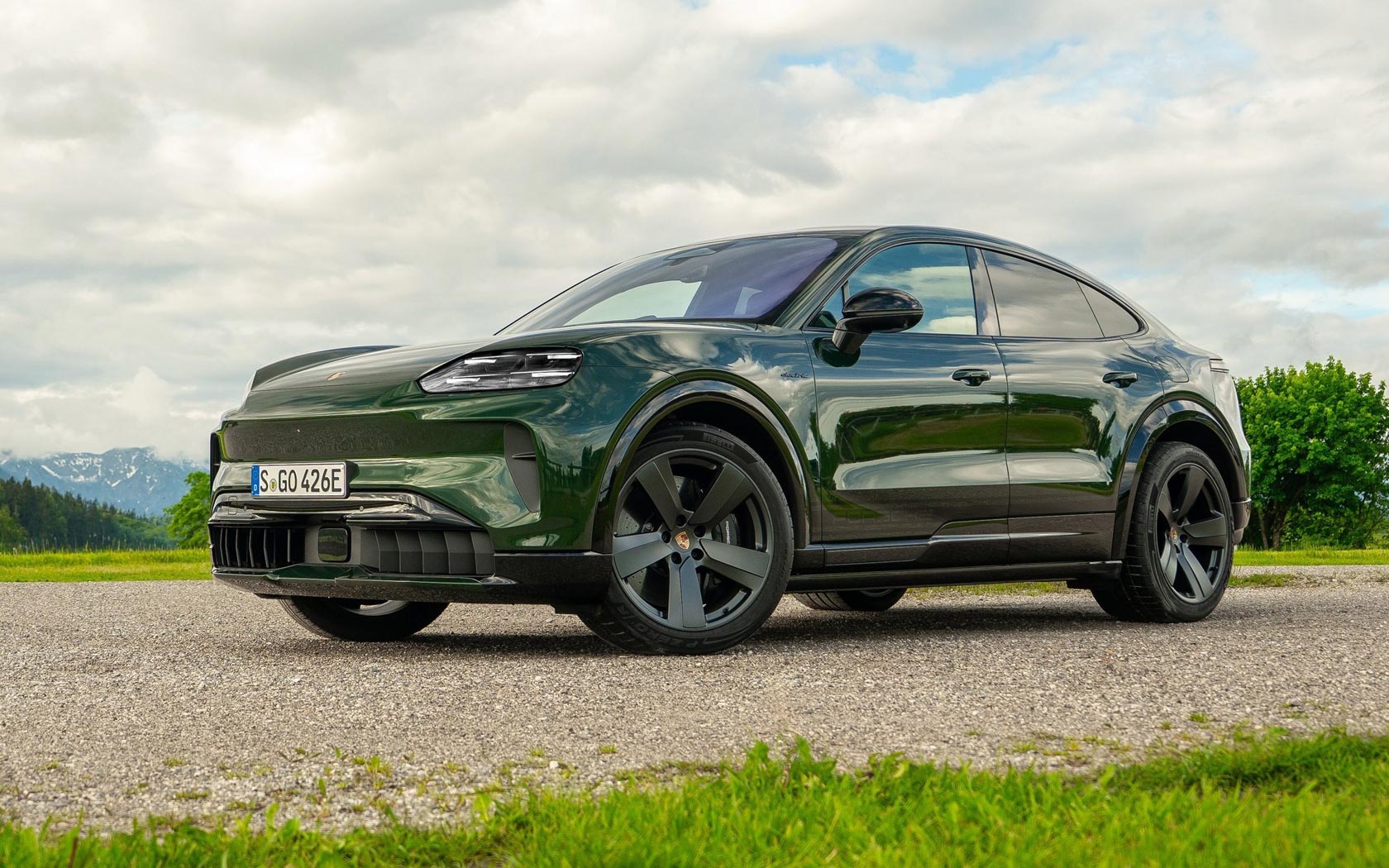 ���� Porsche Cayenne Coupe Electric 