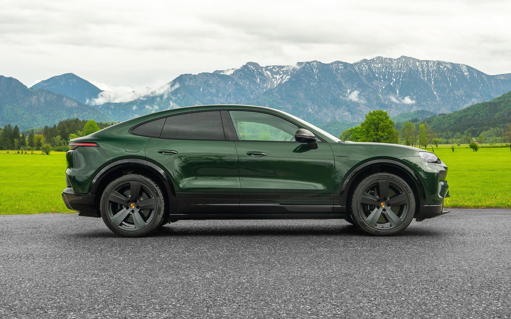 ���� Porsche Cayenne Coupe Electric 