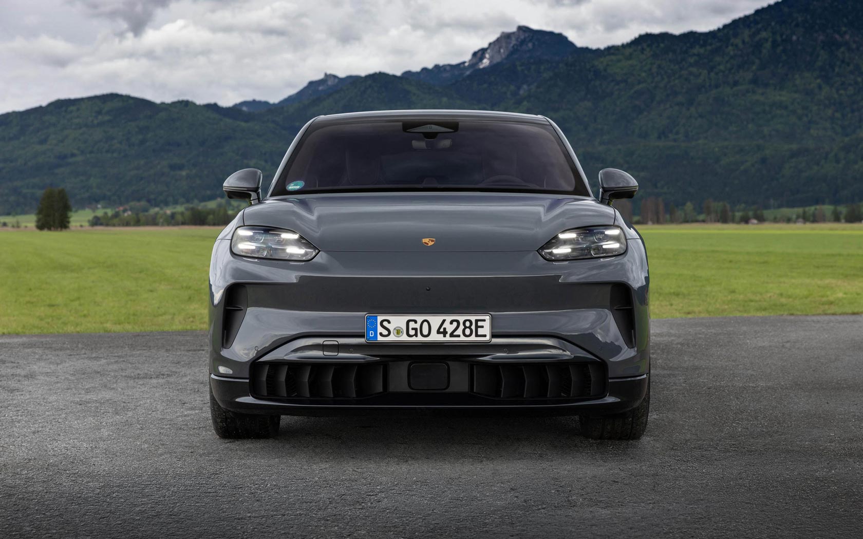 ���� Porsche Cayenne Coupe Electric 
