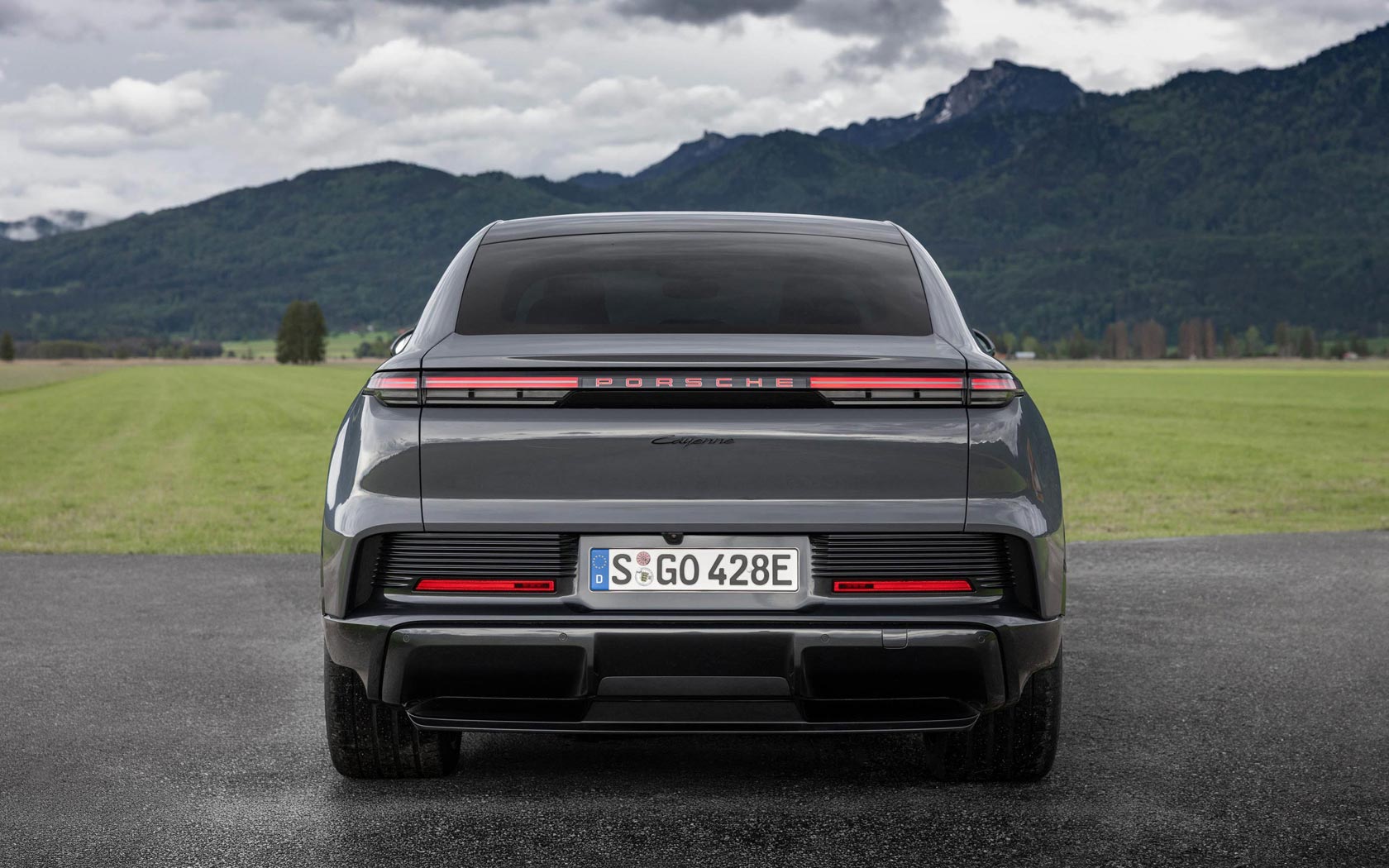 ���� Porsche Cayenne Coupe Electric 