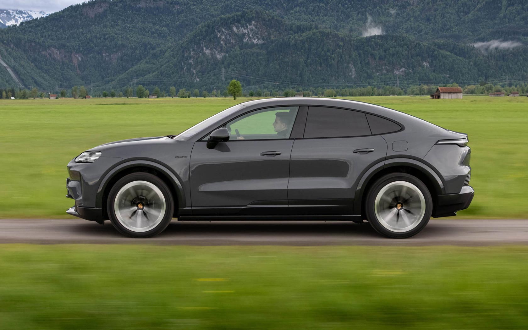 ���� Porsche Cayenne Coupe Electric 