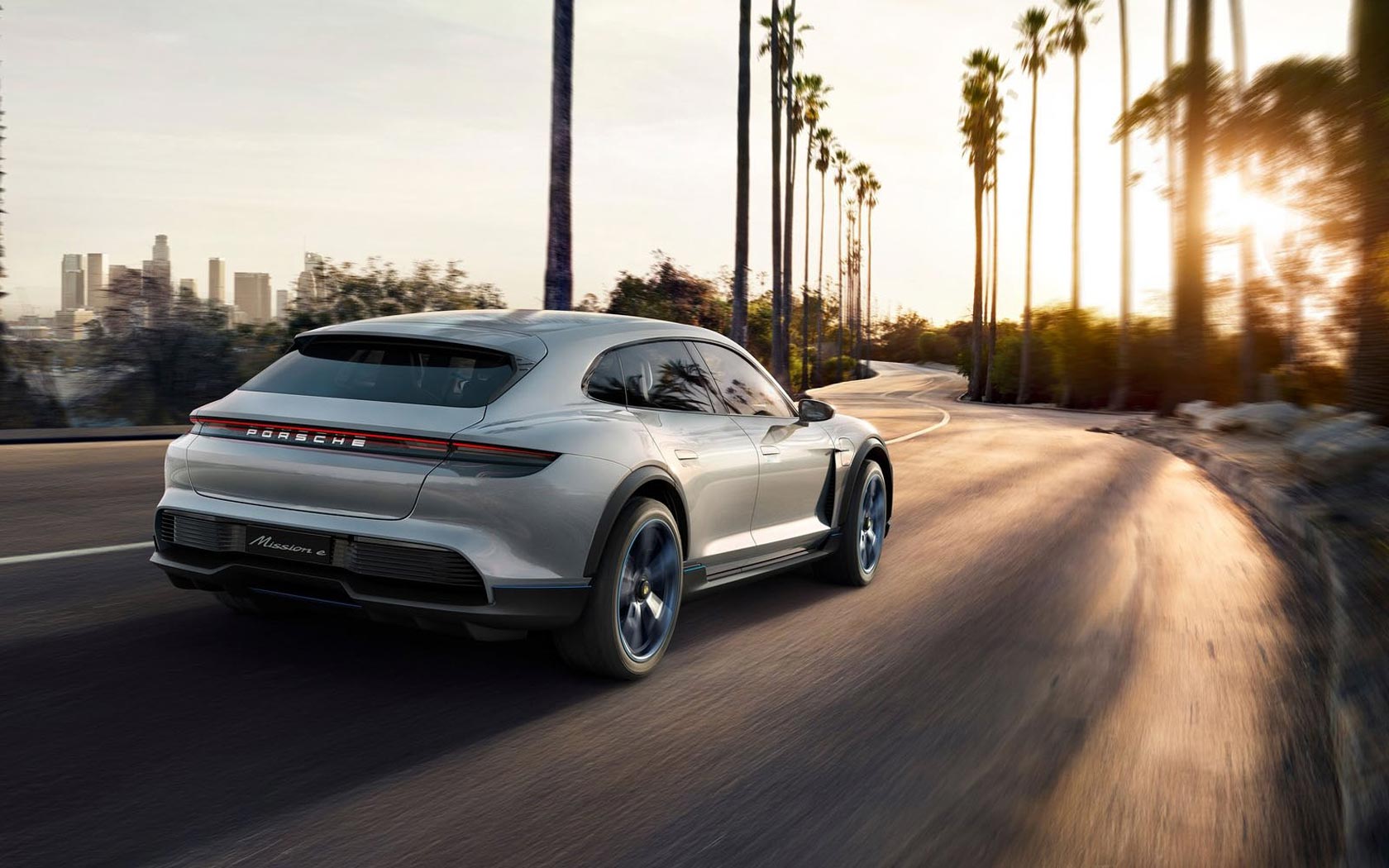  Porsche Mission E Cross Turismo Concept 