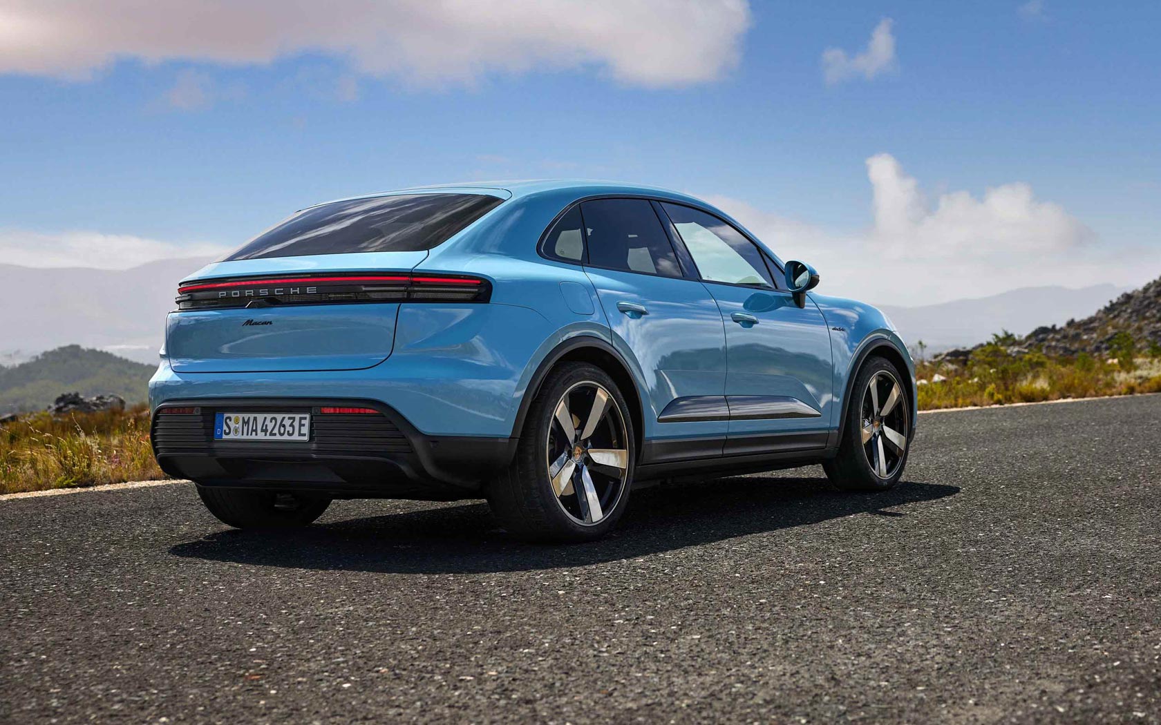  Porsche Macan 