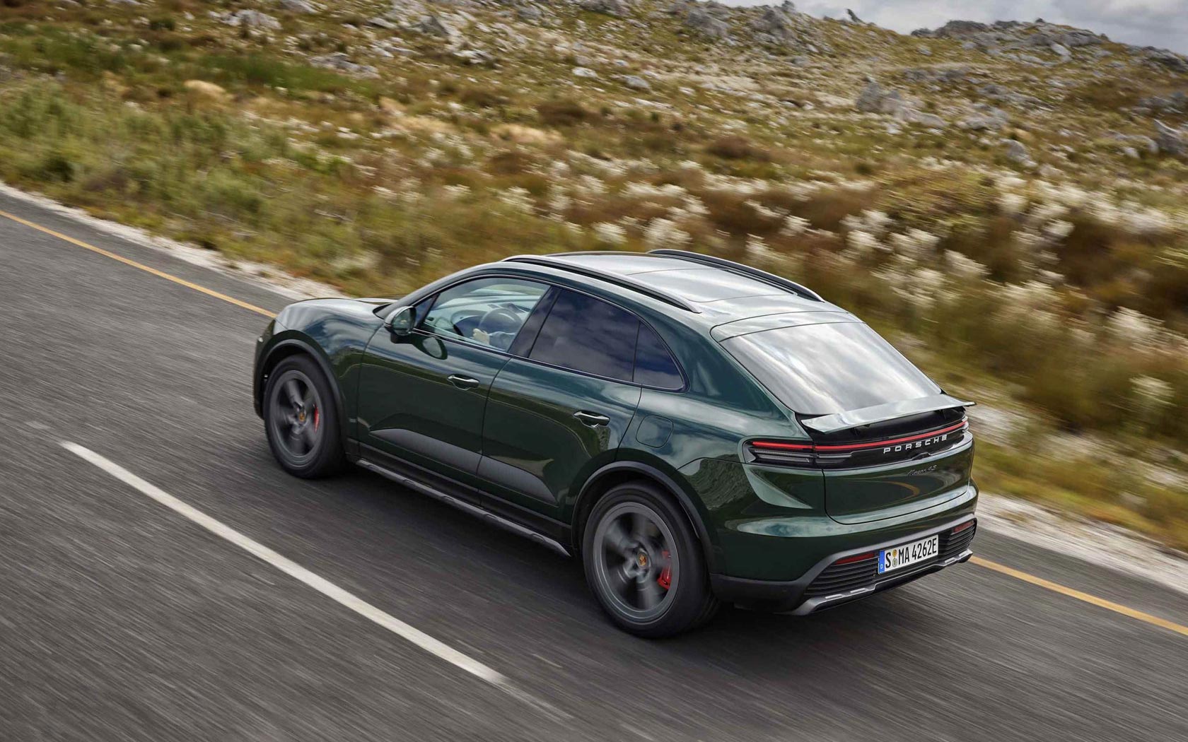  Porsche Macan 