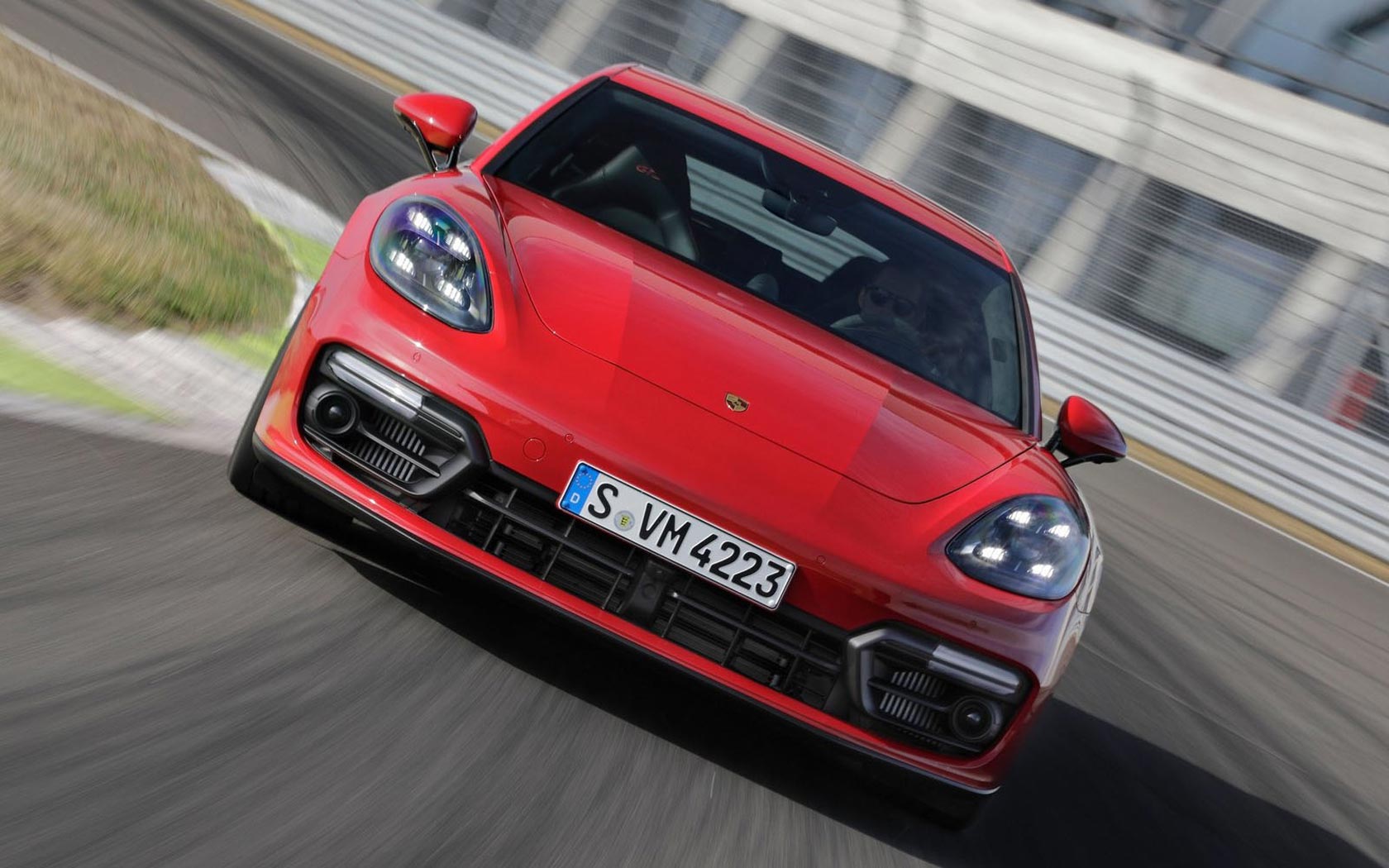  Porsche Panamera GTS Sport Turismo 