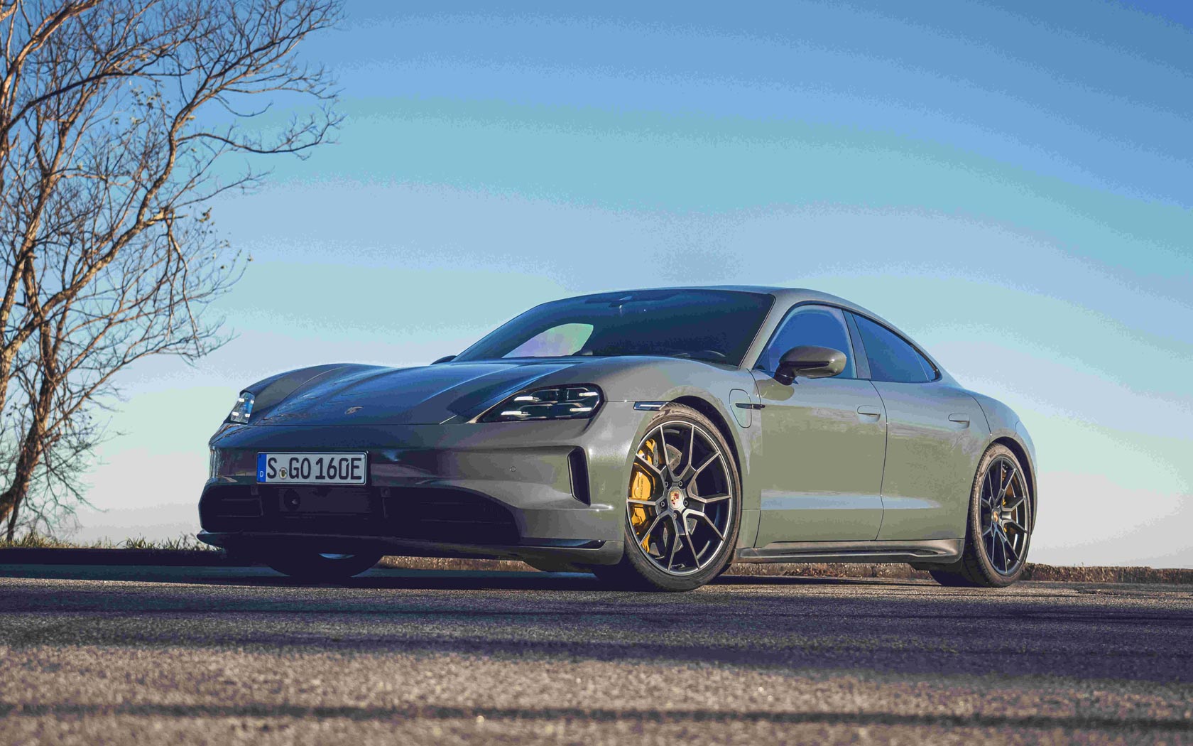  Porsche Taycan GTS 