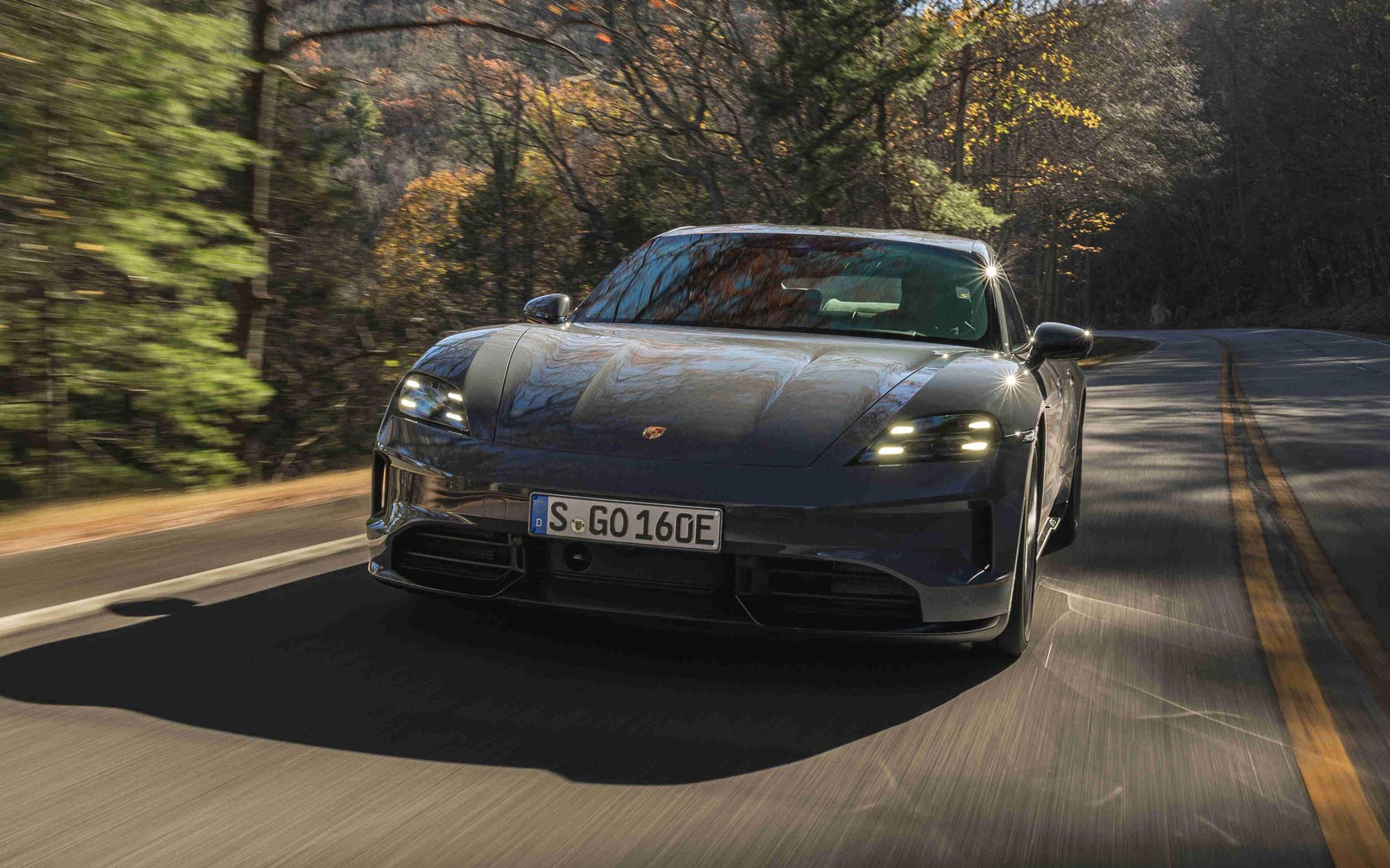  Porsche Taycan GTS 