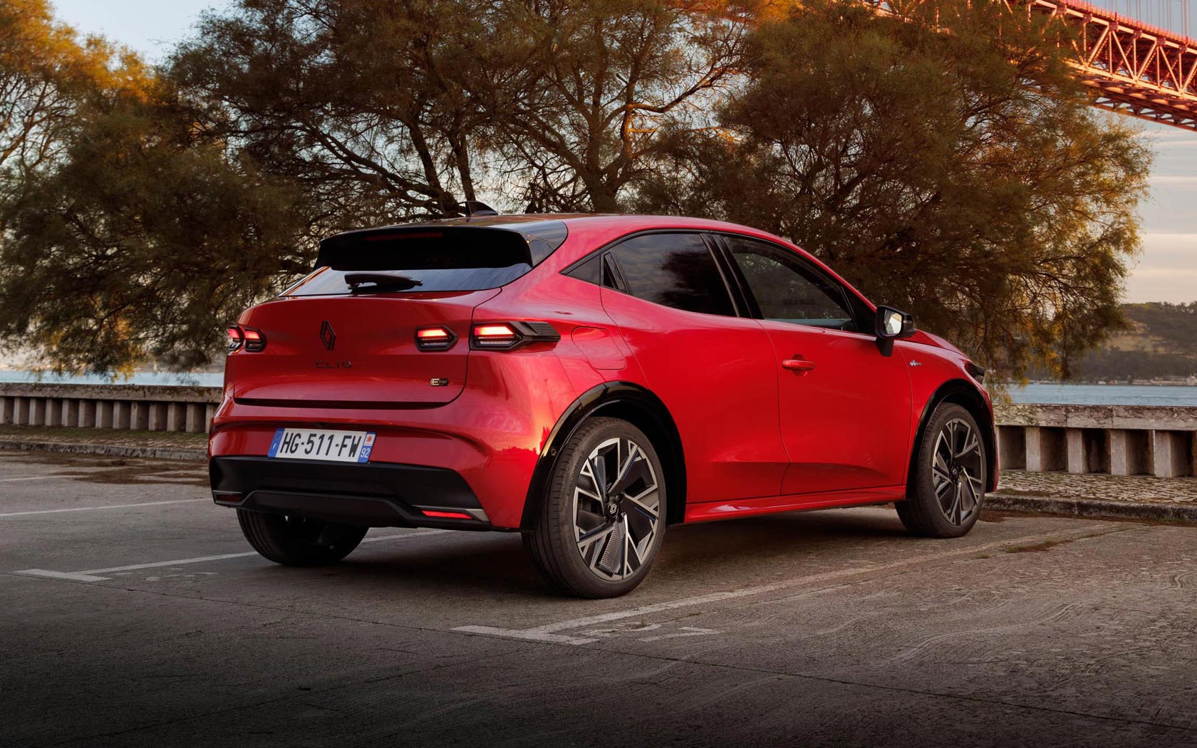 ���� Renault Clio 