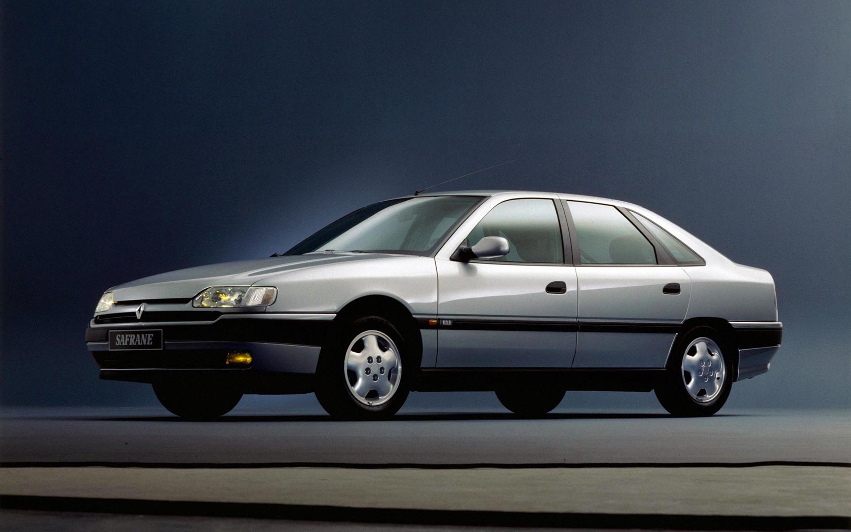  Renault Safrane (1992-1996)