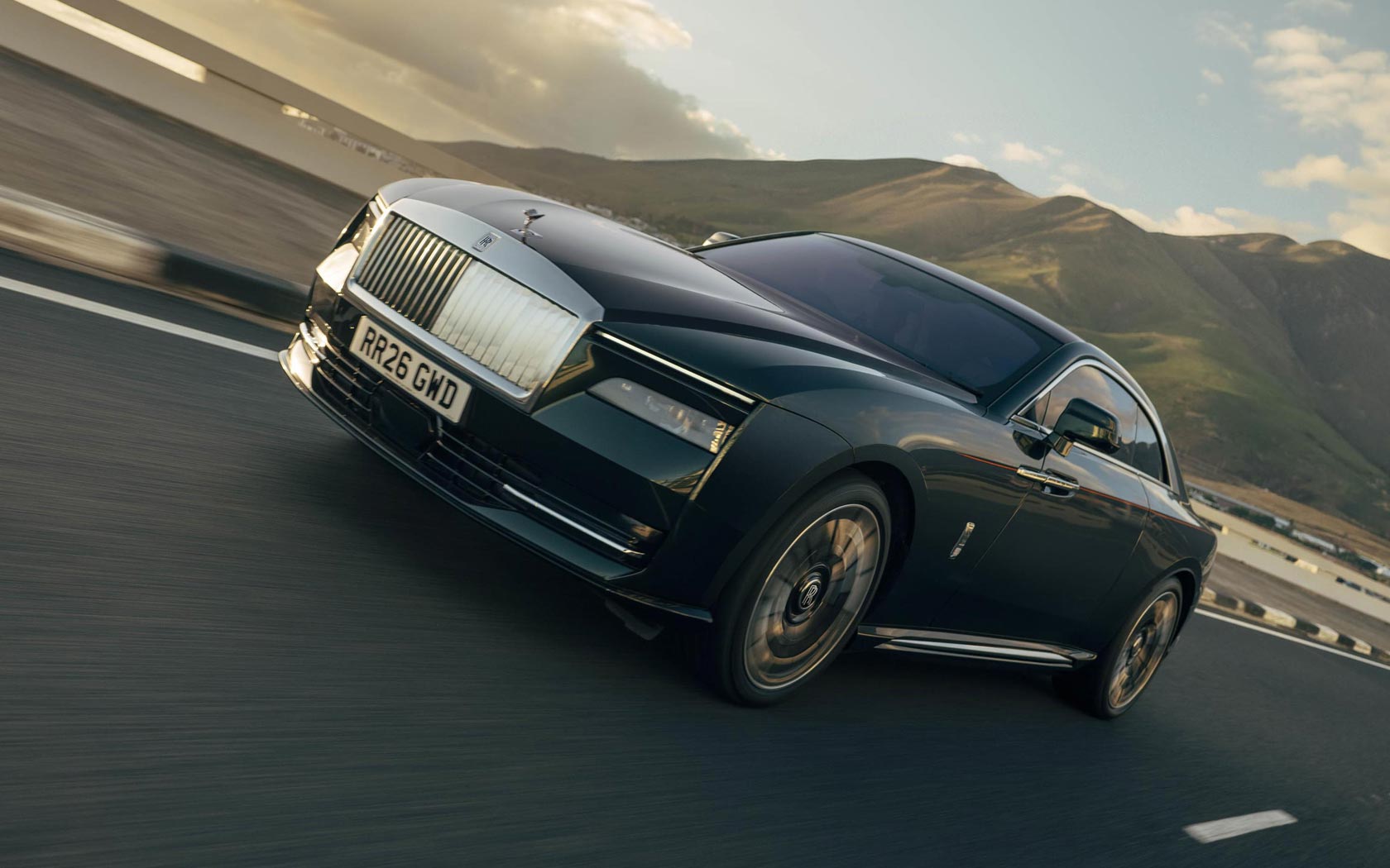 ���� Rolls-Royce Spectre 