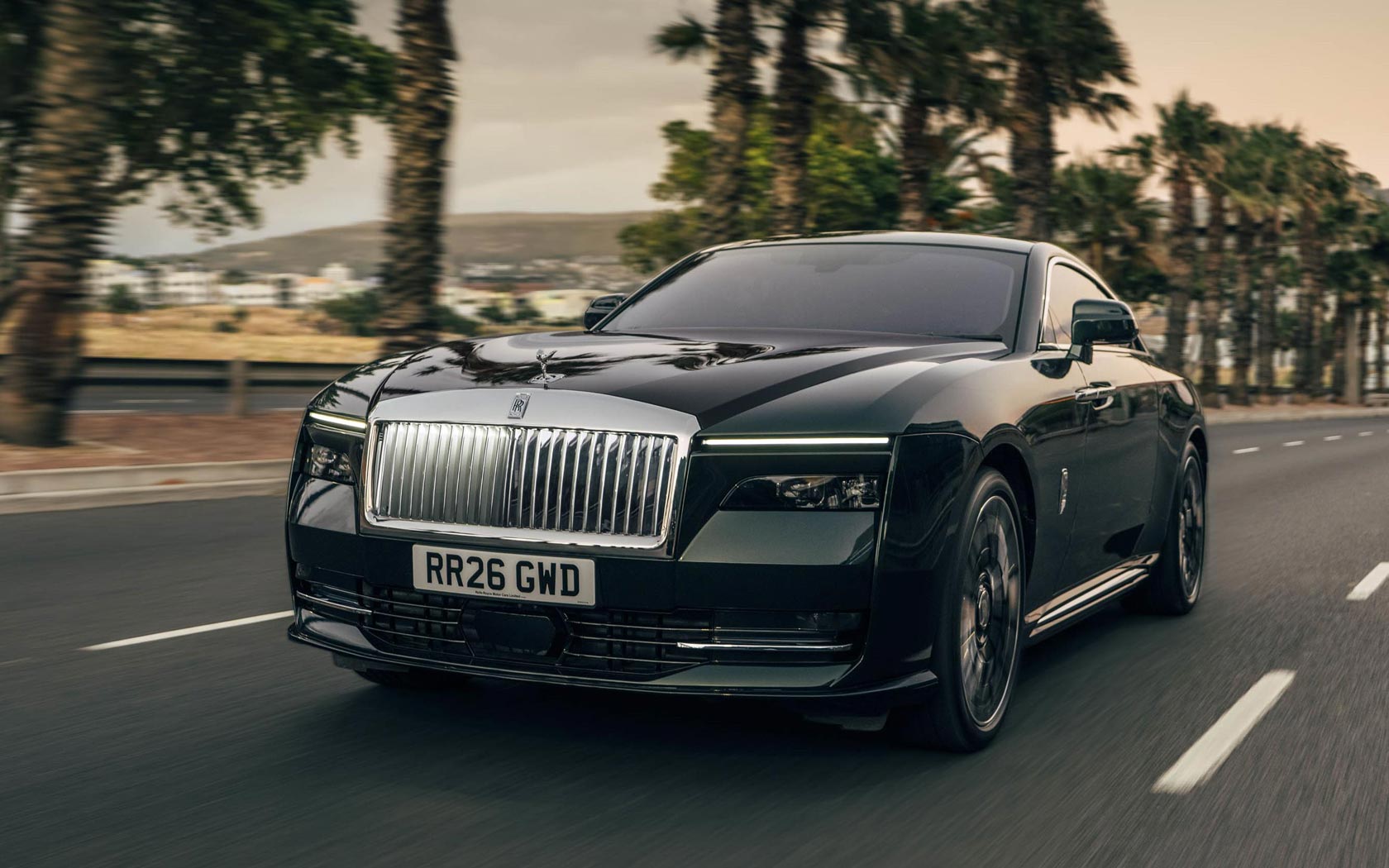 ���� Rolls-Royce Spectre 