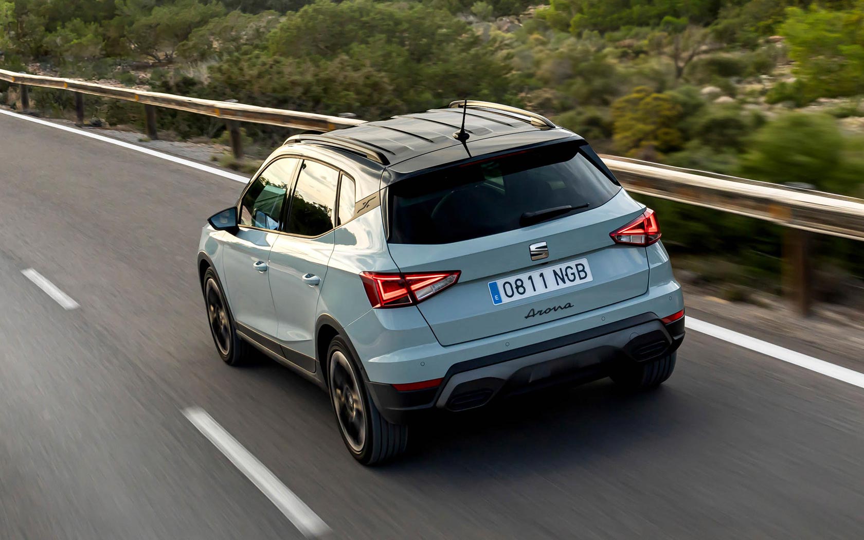 ���� SEAT Arona 