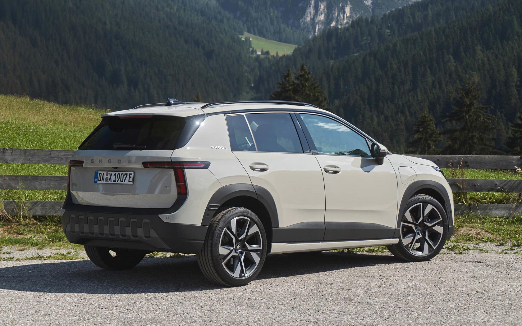 ���� Skoda Epiq 
