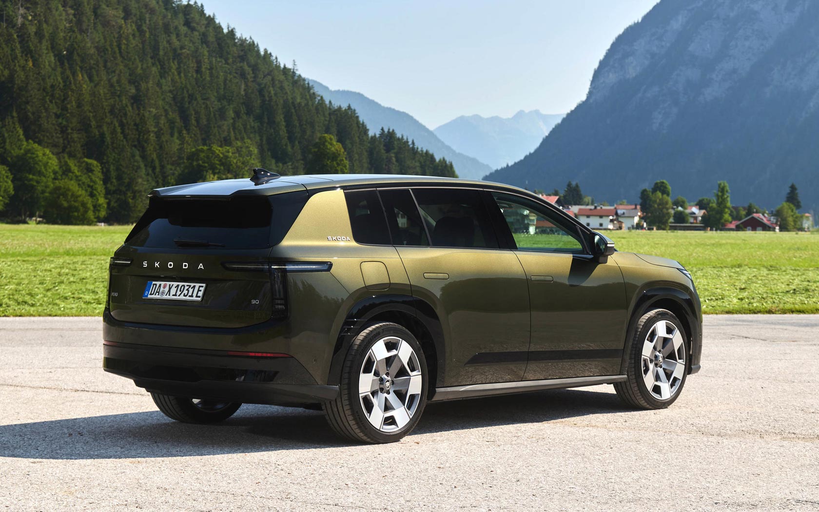 ���� Skoda Peaq 