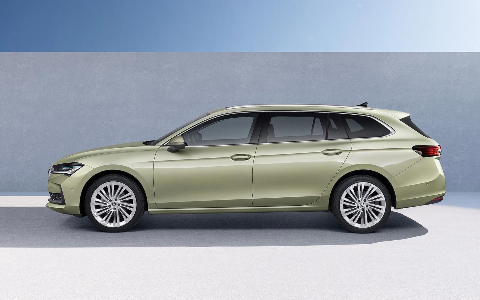  Skoda Superb Combi 