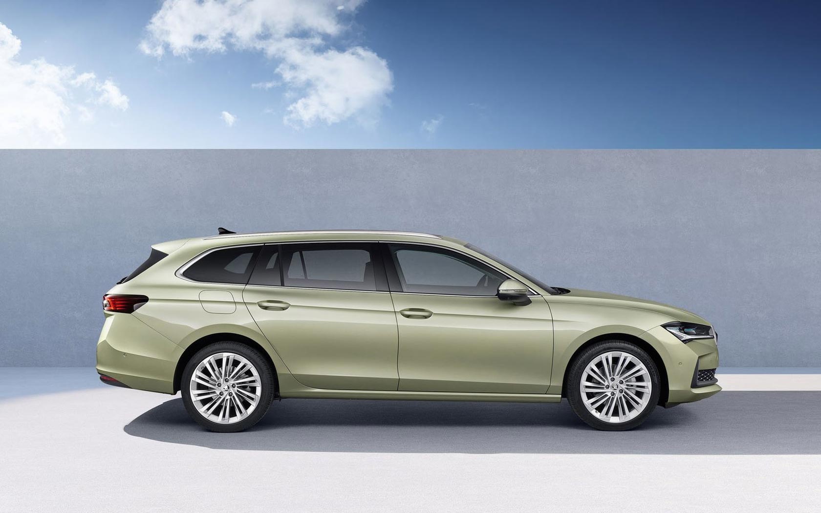  Skoda Superb Combi 