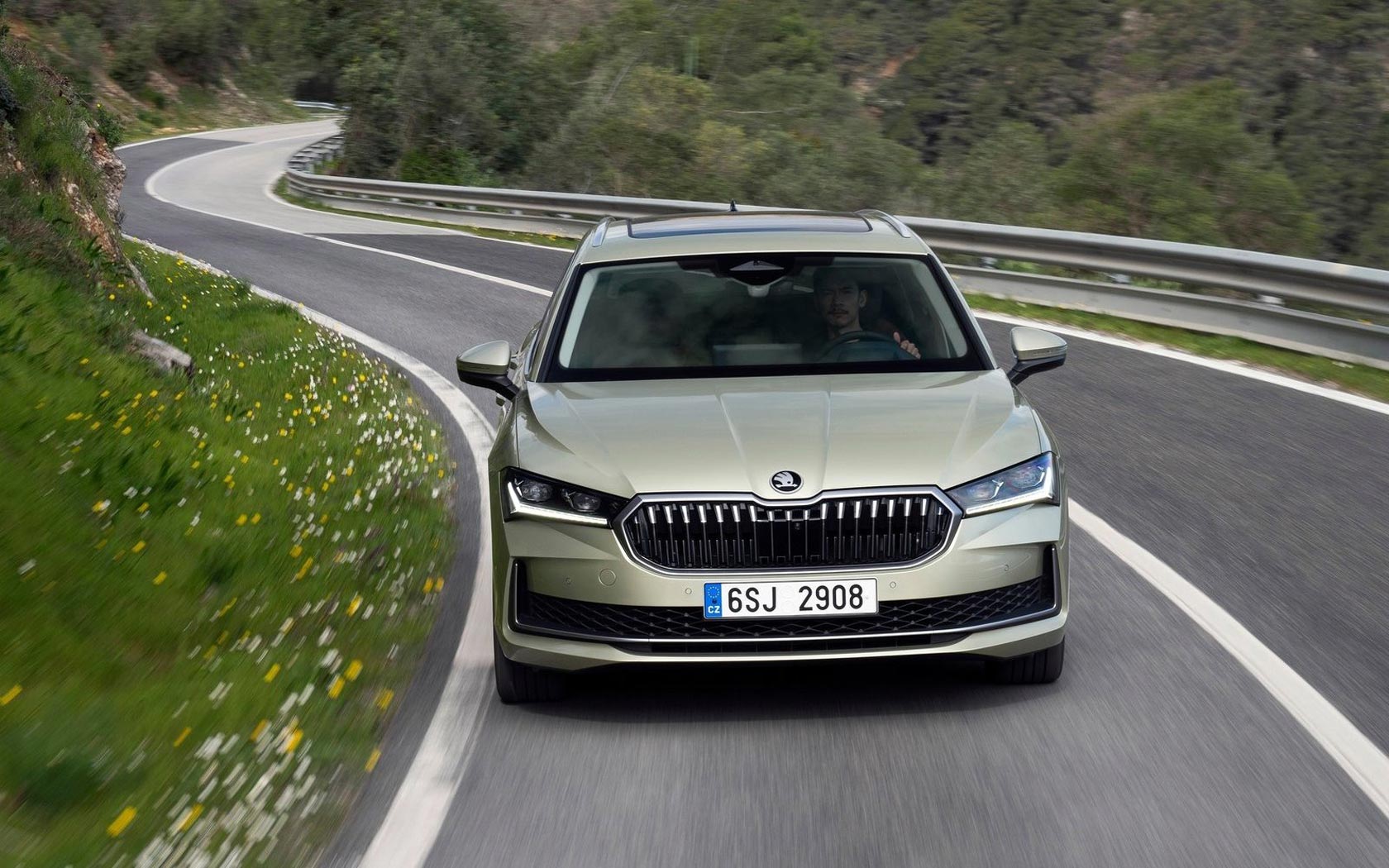  Skoda Superb Combi 