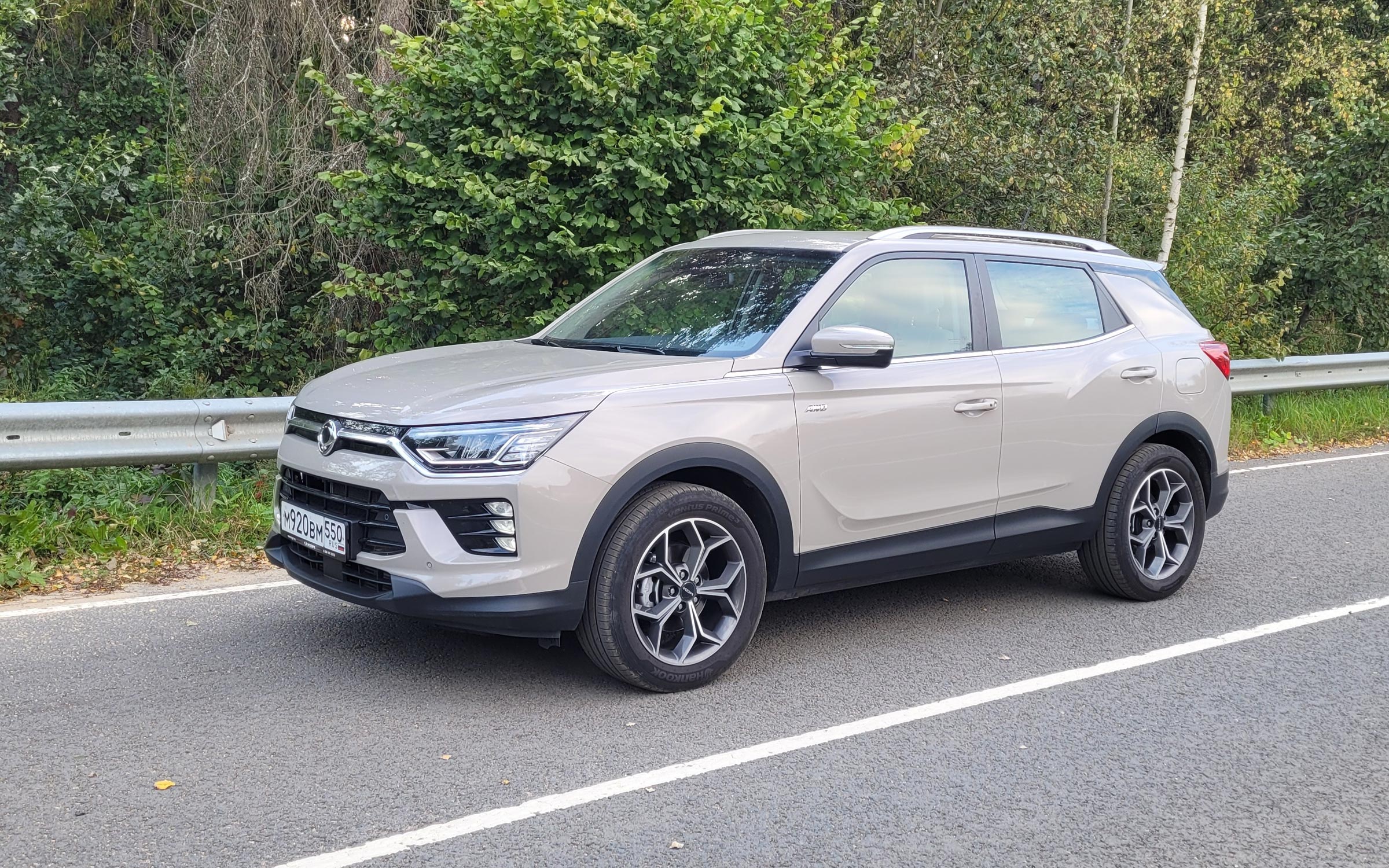 ���� KGM Korando 