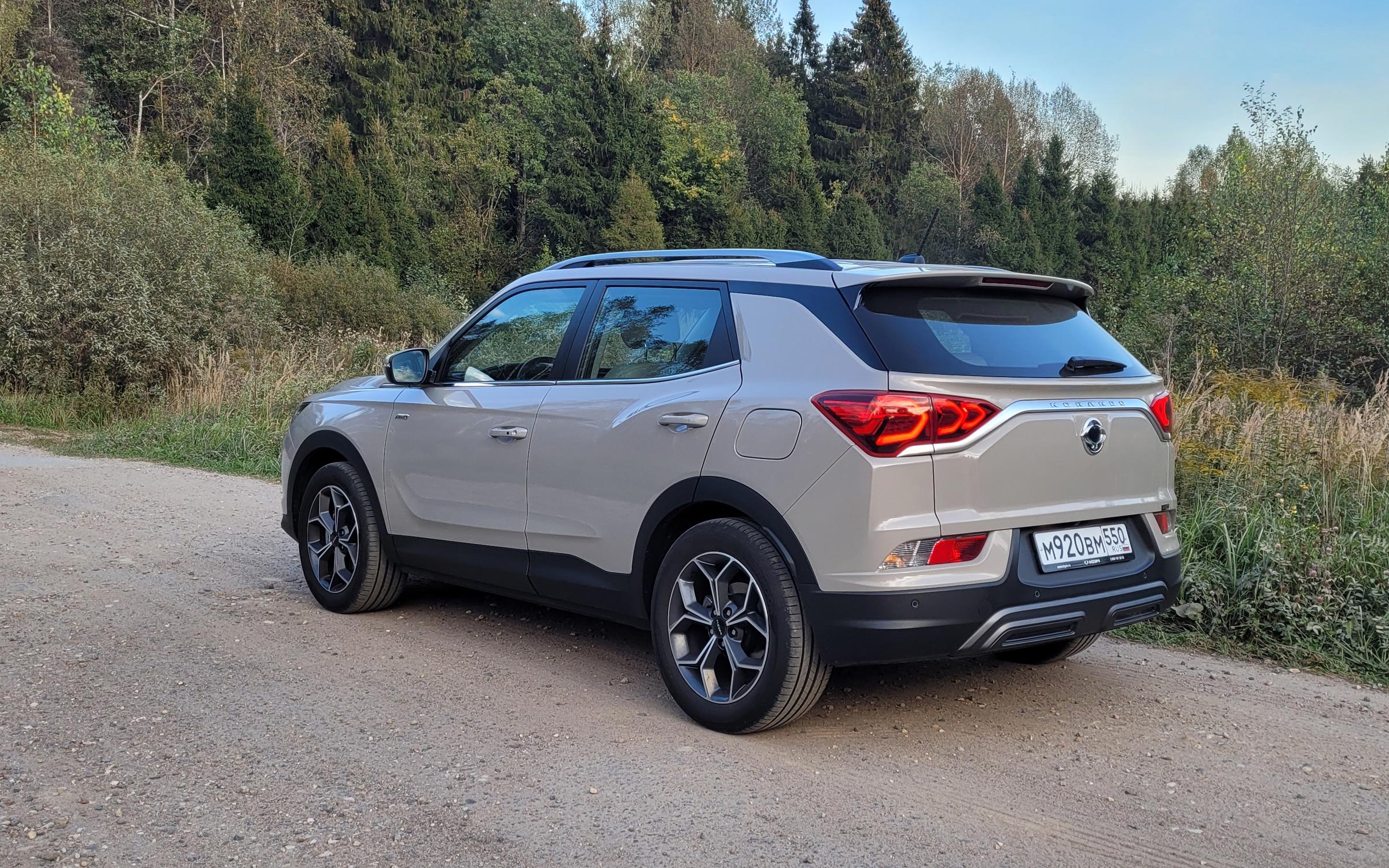 ���� KGM Korando 