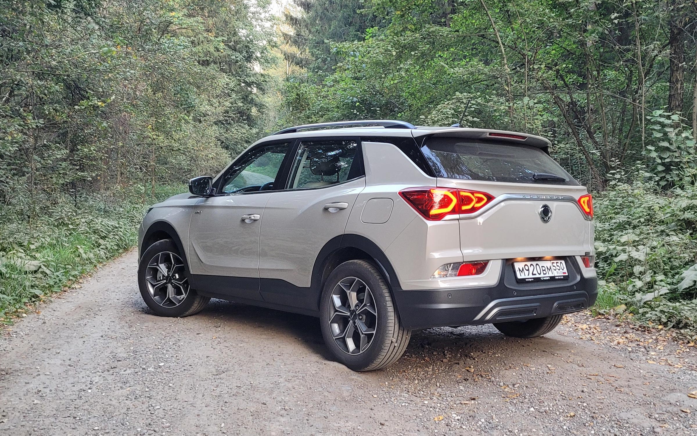 ���� KGM Korando 