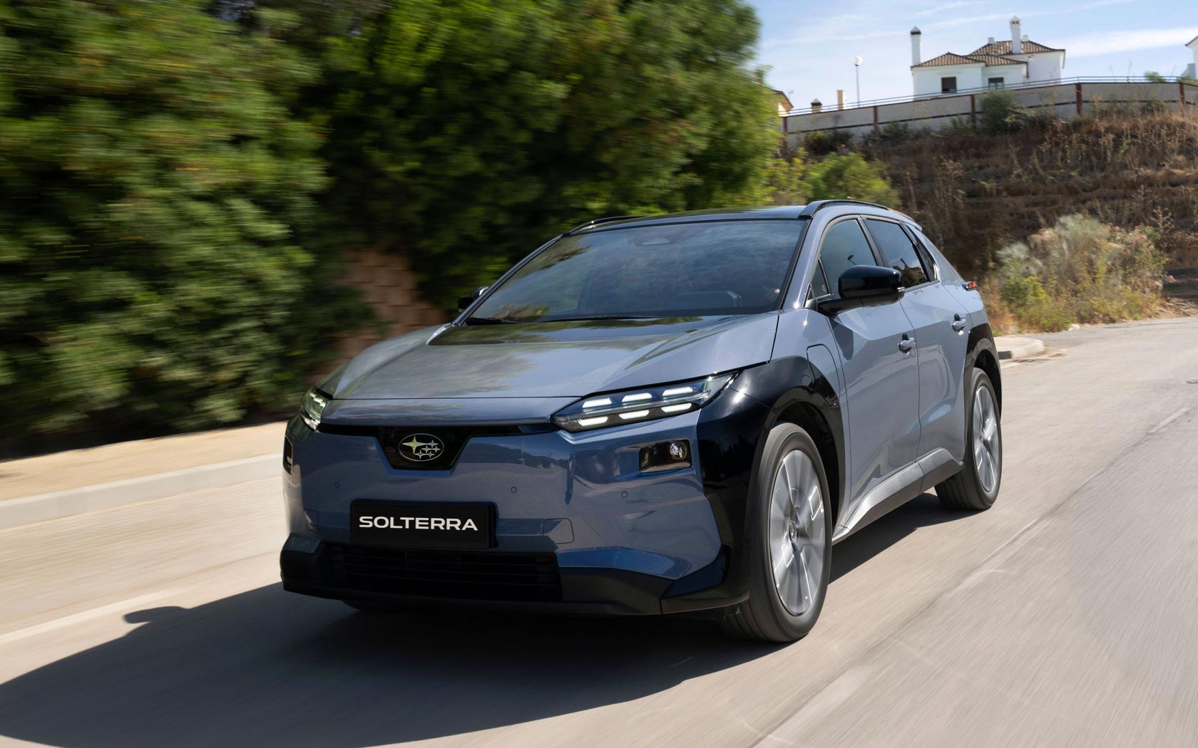 ���� Subaru Solterra 