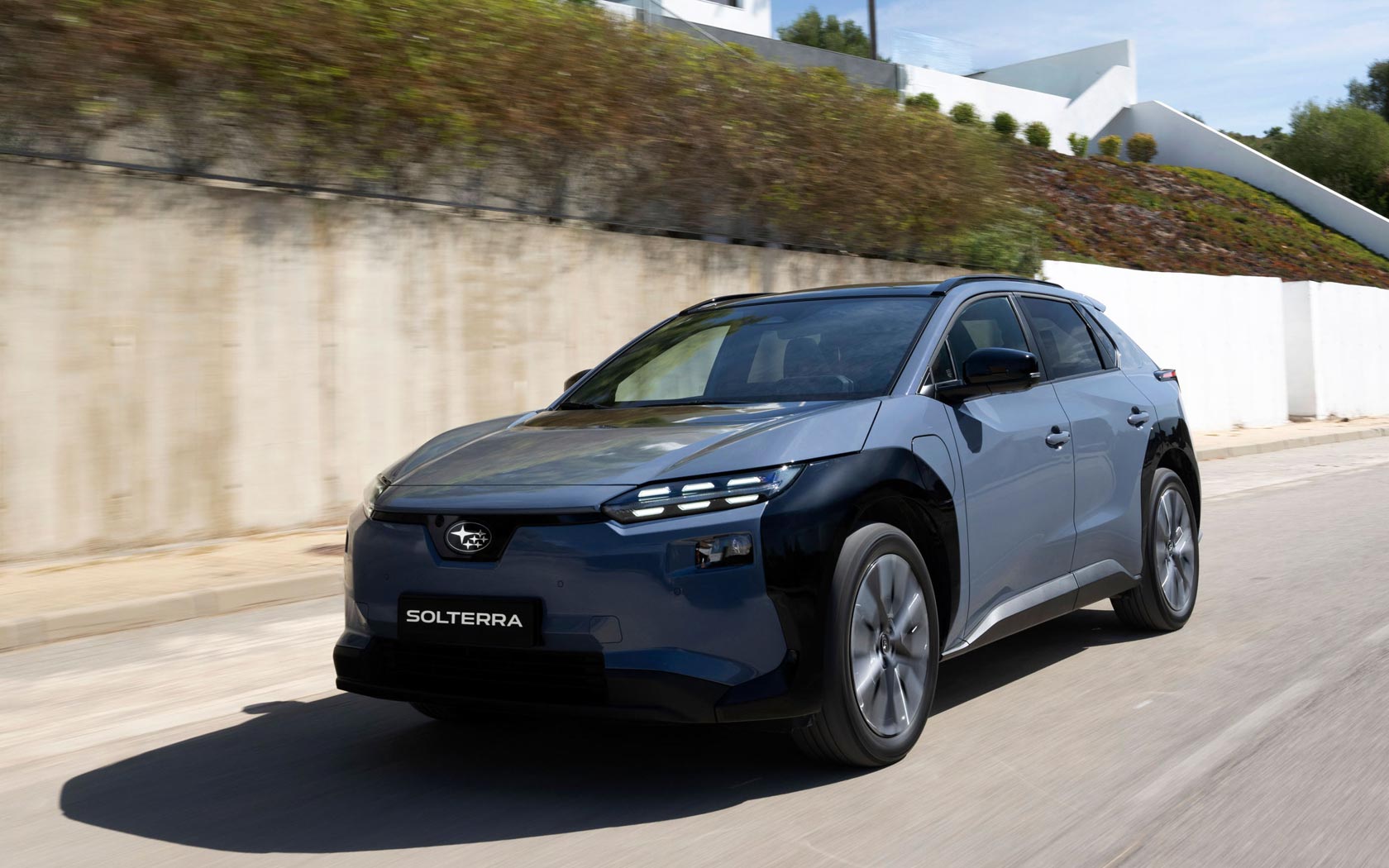 ���� Subaru Solterra 