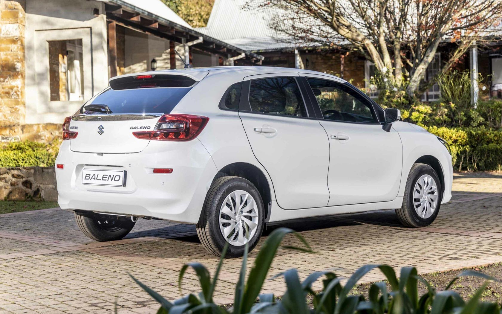 ���� Suzuki Baleno 