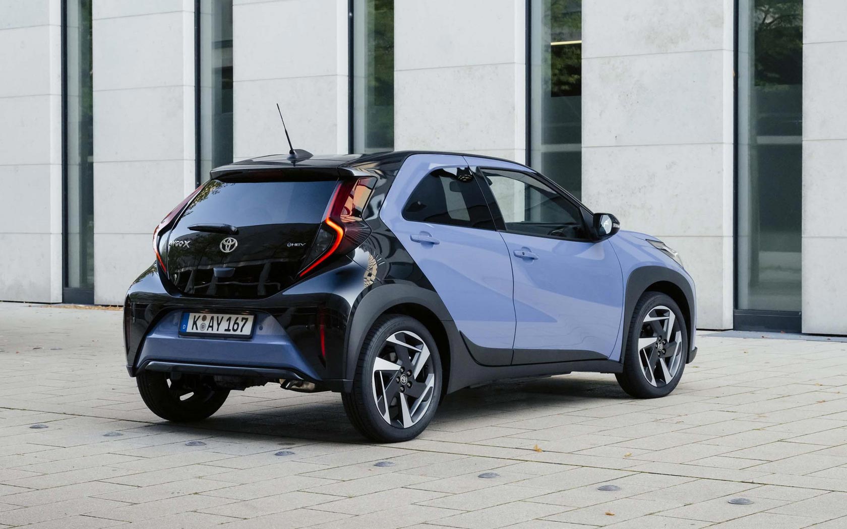  Toyota Aygo X 