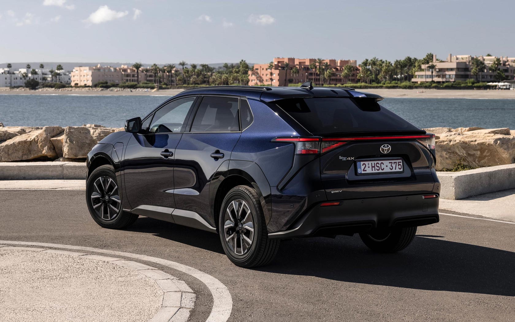 ���� Toyota bZ4X 