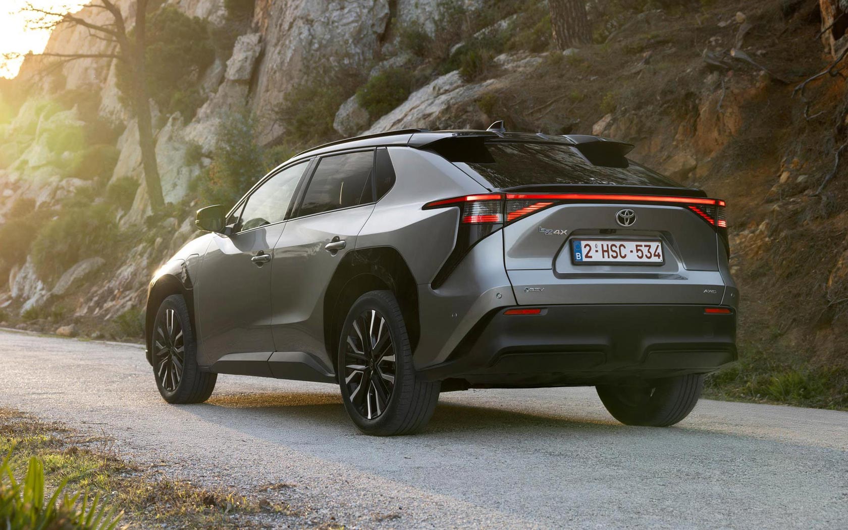 ���� Toyota bZ4X 