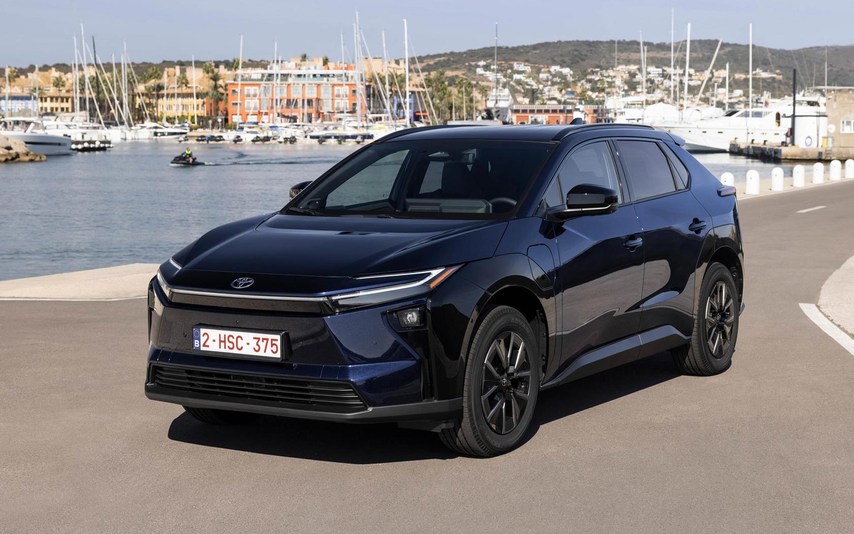 ���� Toyota bZ4X 