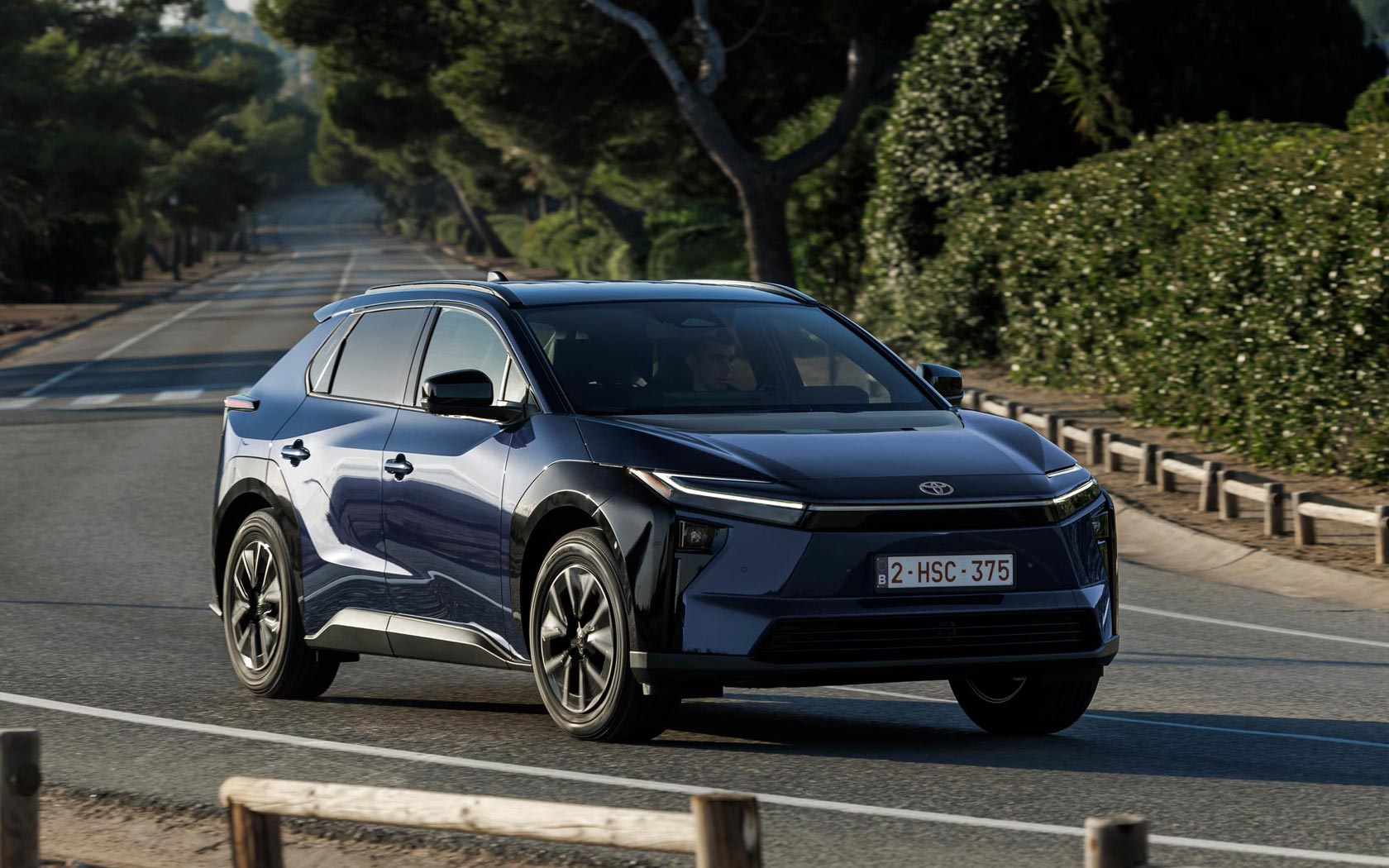 ���� Toyota bZ4X 