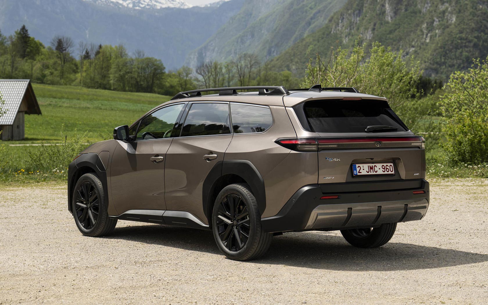 ���� Toyota bZ4X Touring 